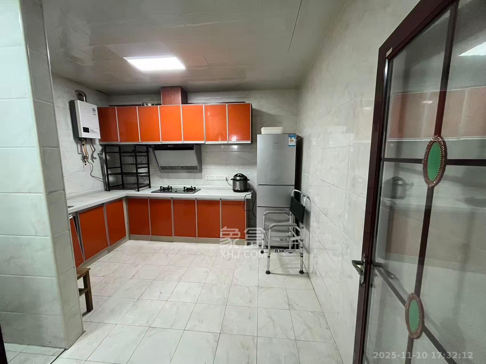 友谊社区(安置区、别墅区) 2室2厅1卫 1800.0元/月 友谊社区(安置区、别墅区) 2室2厅1卫 1800.0元/月室内图