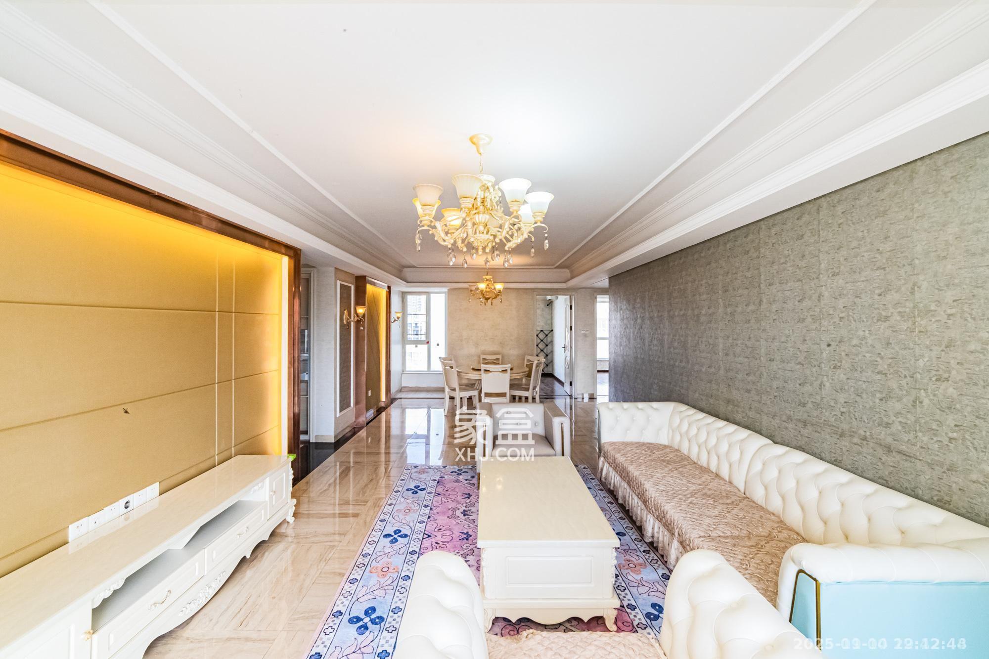 北辰三角洲E5区  4室2厅2卫    3700.0元/月室内图