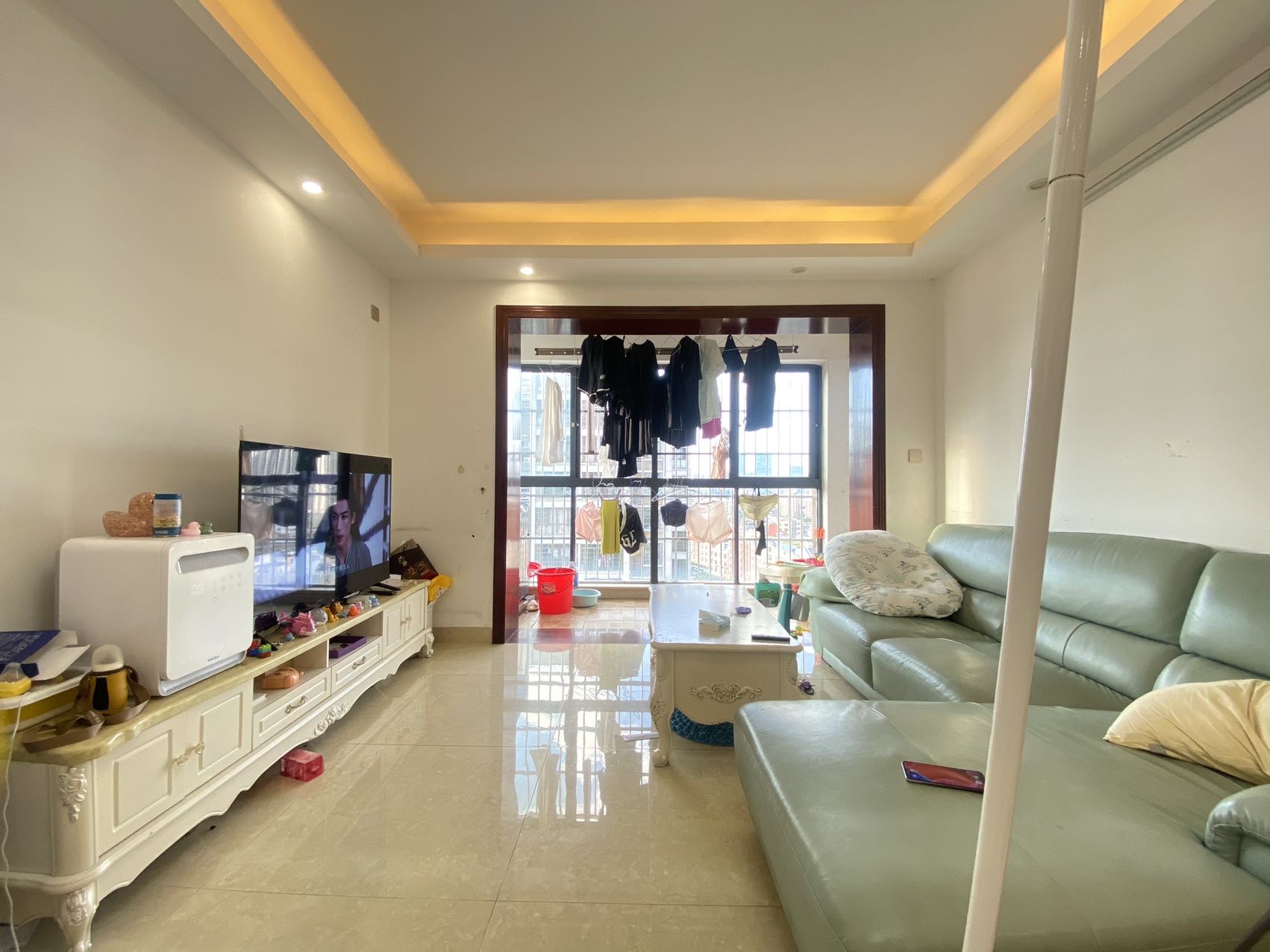 环岛家园 2室2厅1卫 109.8万 环岛家园 2室2厅1卫 109.8万客厅