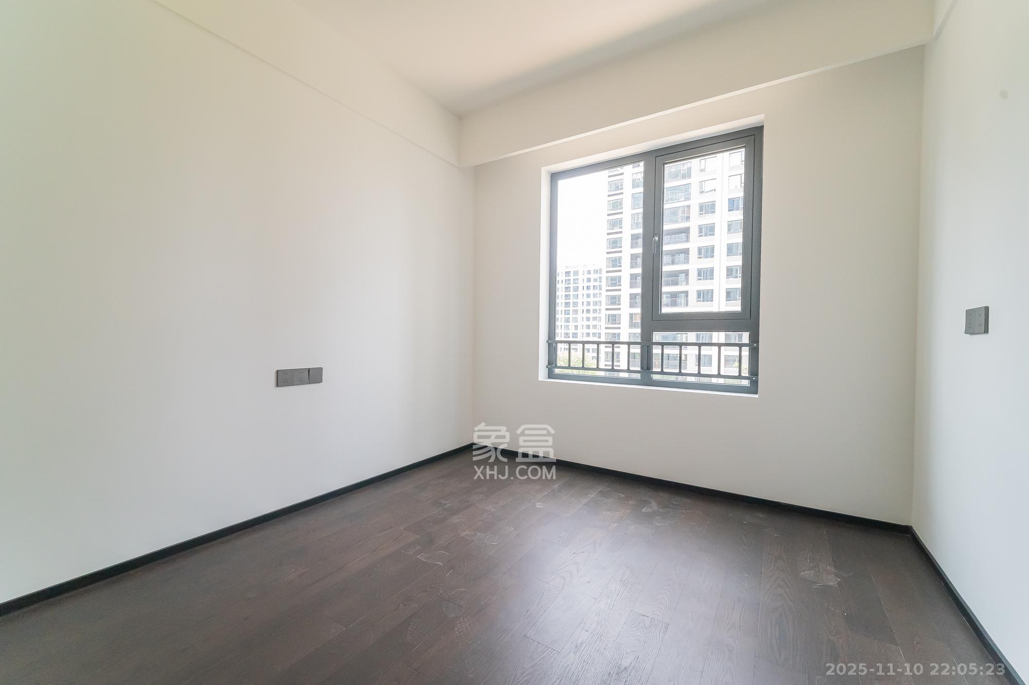 万科松湖天地 4室2厅2卫 168.0万 万科松湖天地 4室2厅2卫 168.0万其他