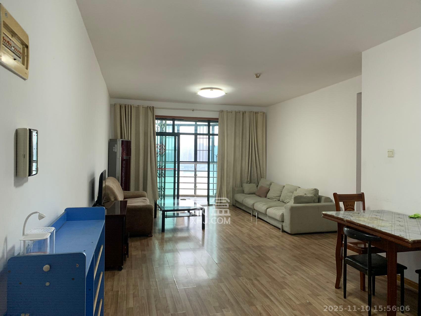 华盛新外滩  3室2厅2卫    3000.0元/月