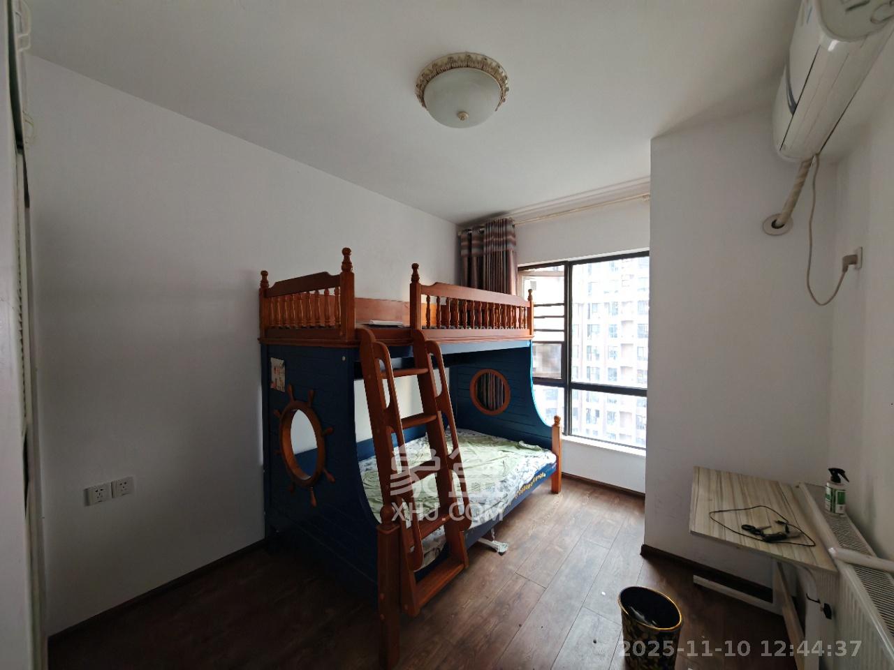 达美D6区 4室2厅2卫 3500.0元/月 达美D6区 4室2厅2卫 3500.0元/月室内图