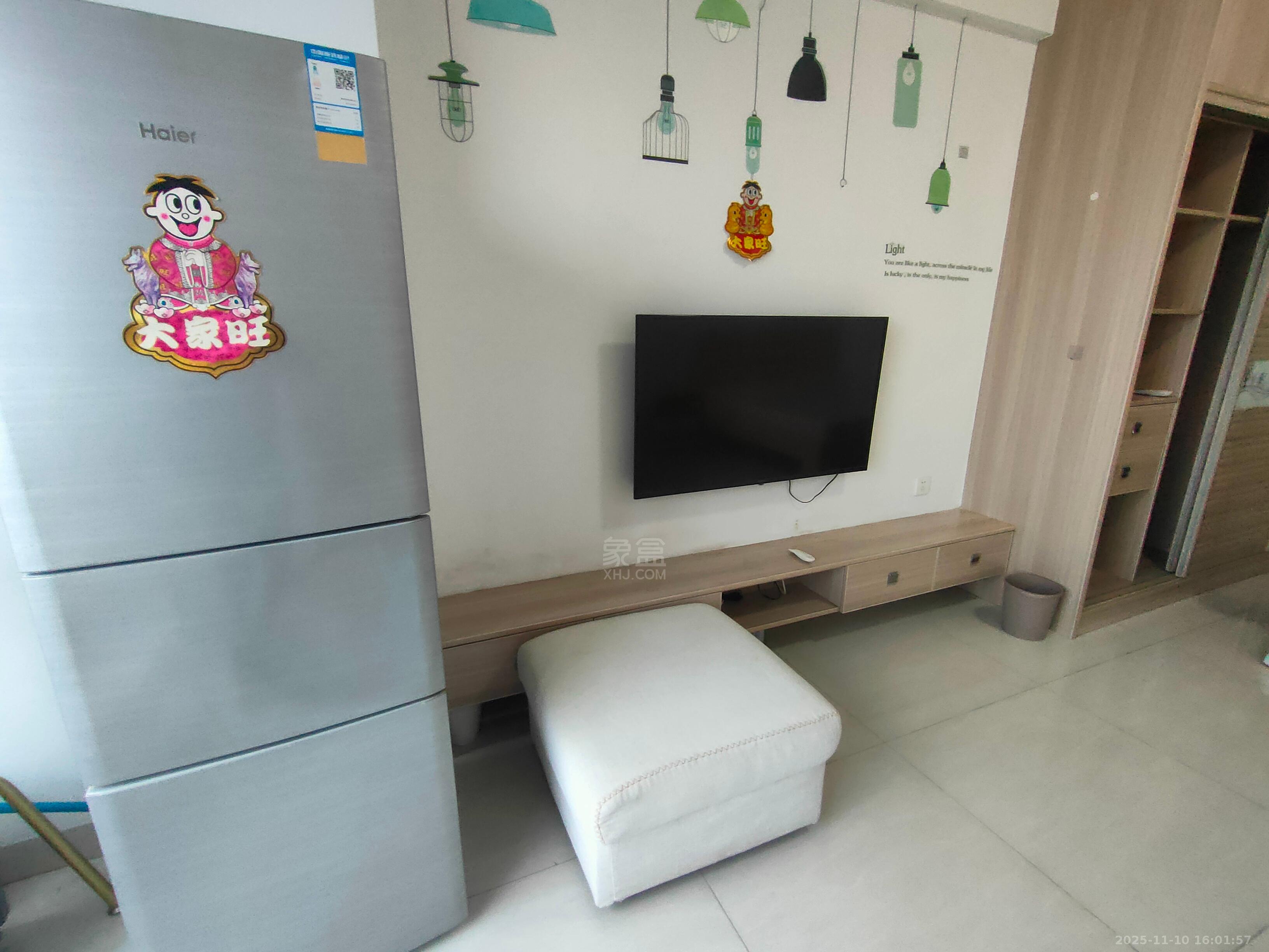 中泰财富湘江  1室1厅1卫    1200.0元/月