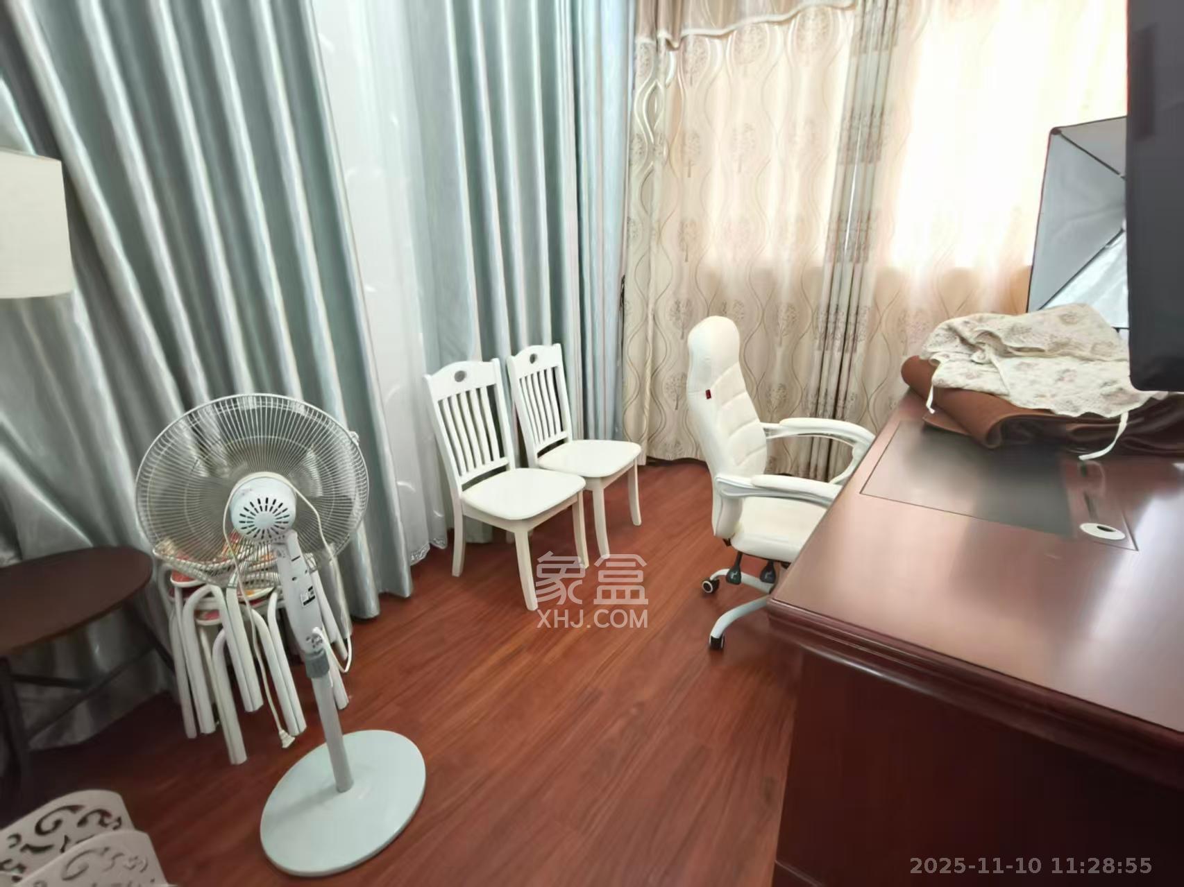 学府雅苑  3室2厅2卫    48.0万室内图