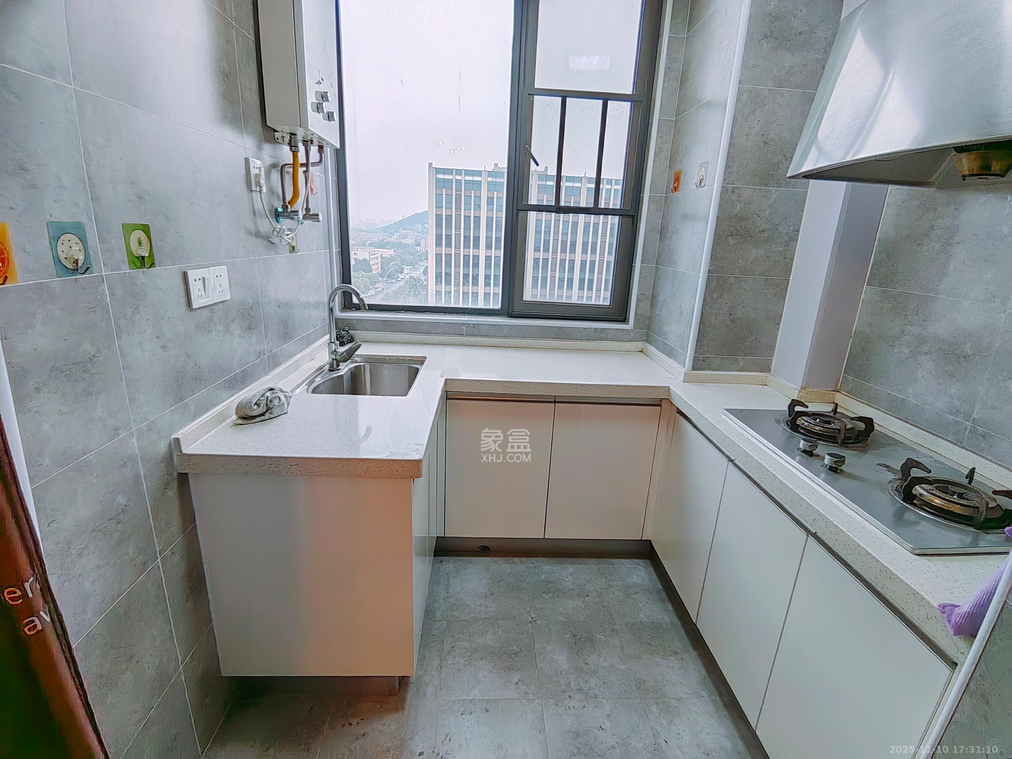 中南壹号院 1室1厅1卫 1600.0元/月 中南壹号院 1室1厅1卫 1600.0元/月室内图