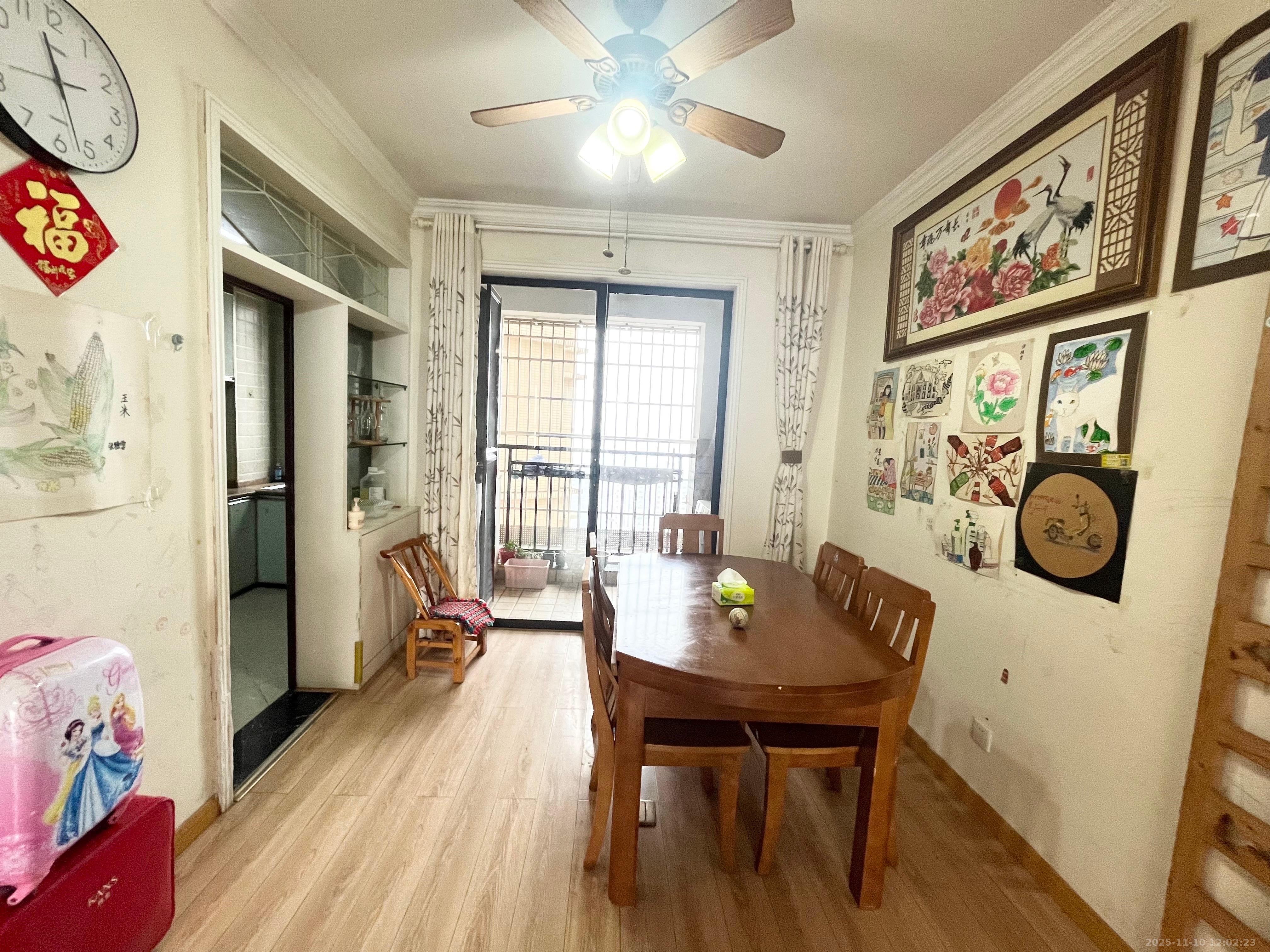 保利麓谷林语F区  3室2厅2卫    2500.0元/月室内图