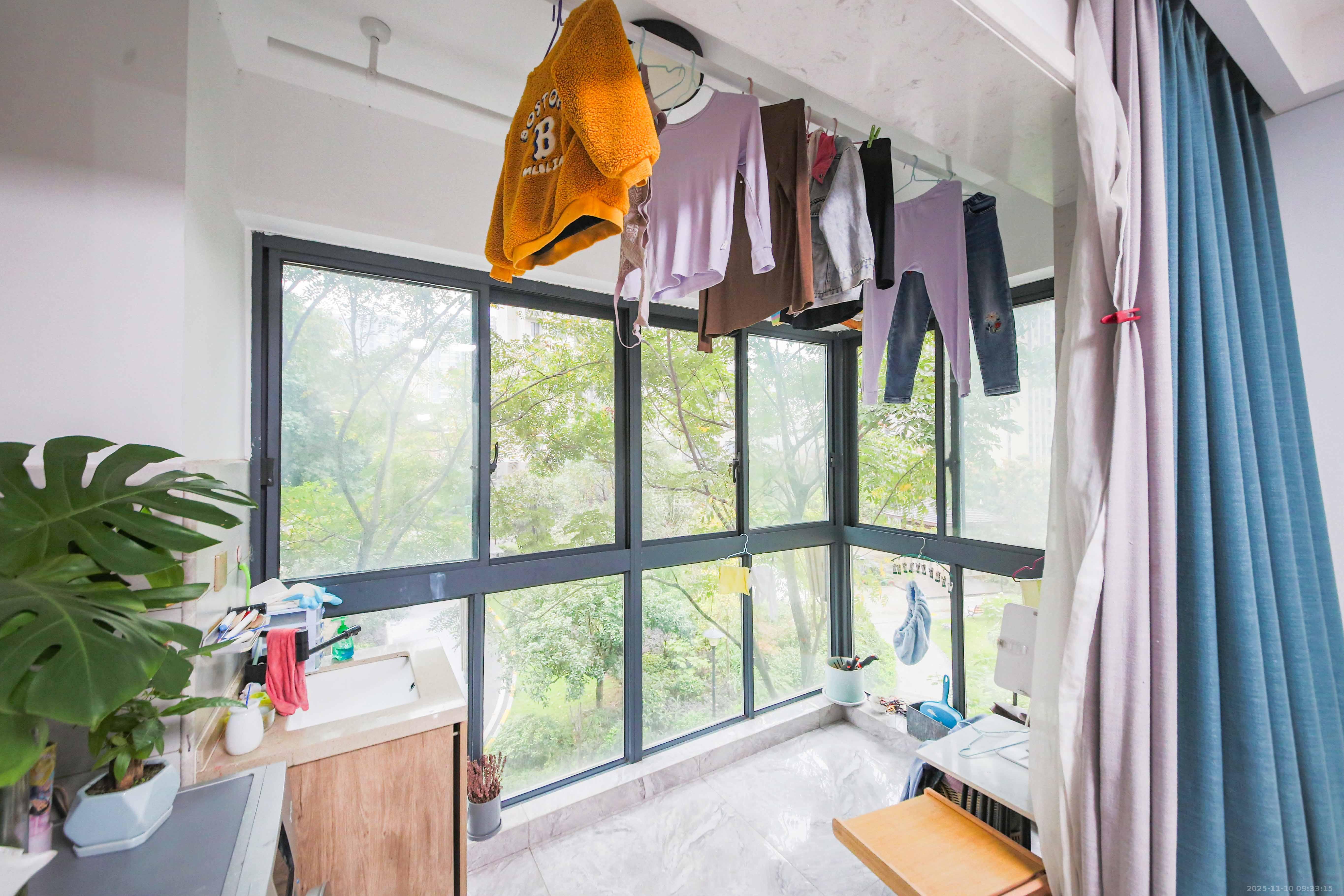 丽水熙园  3室2厅2卫    90.0万阳台