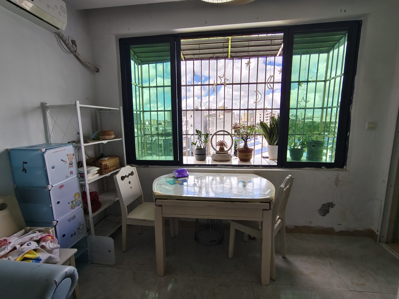 海阳小区  2室2厅1卫    1900.0元/月室内图