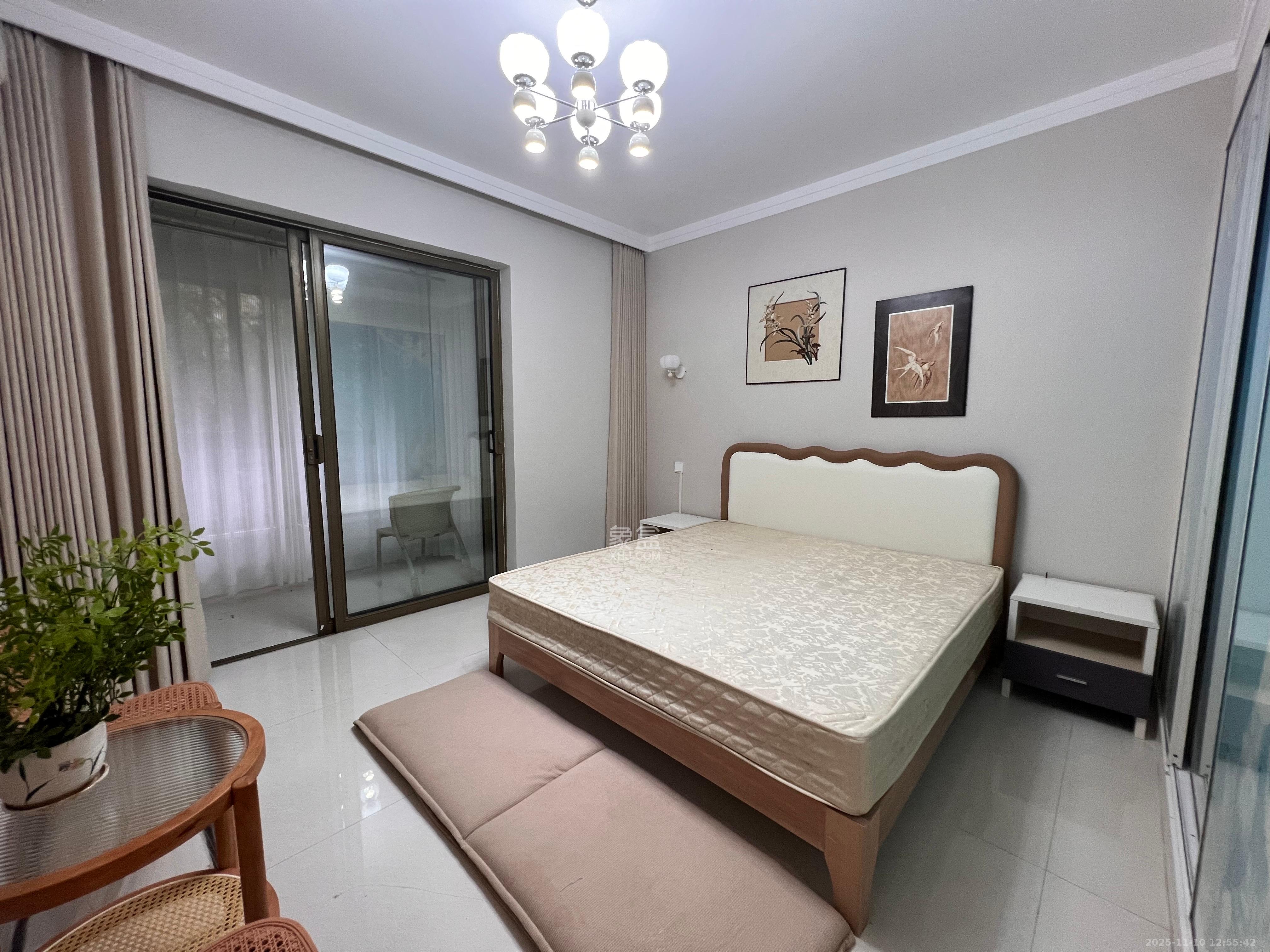 奥林匹克花园  4室1厅2卫    3500.0元/月室内图