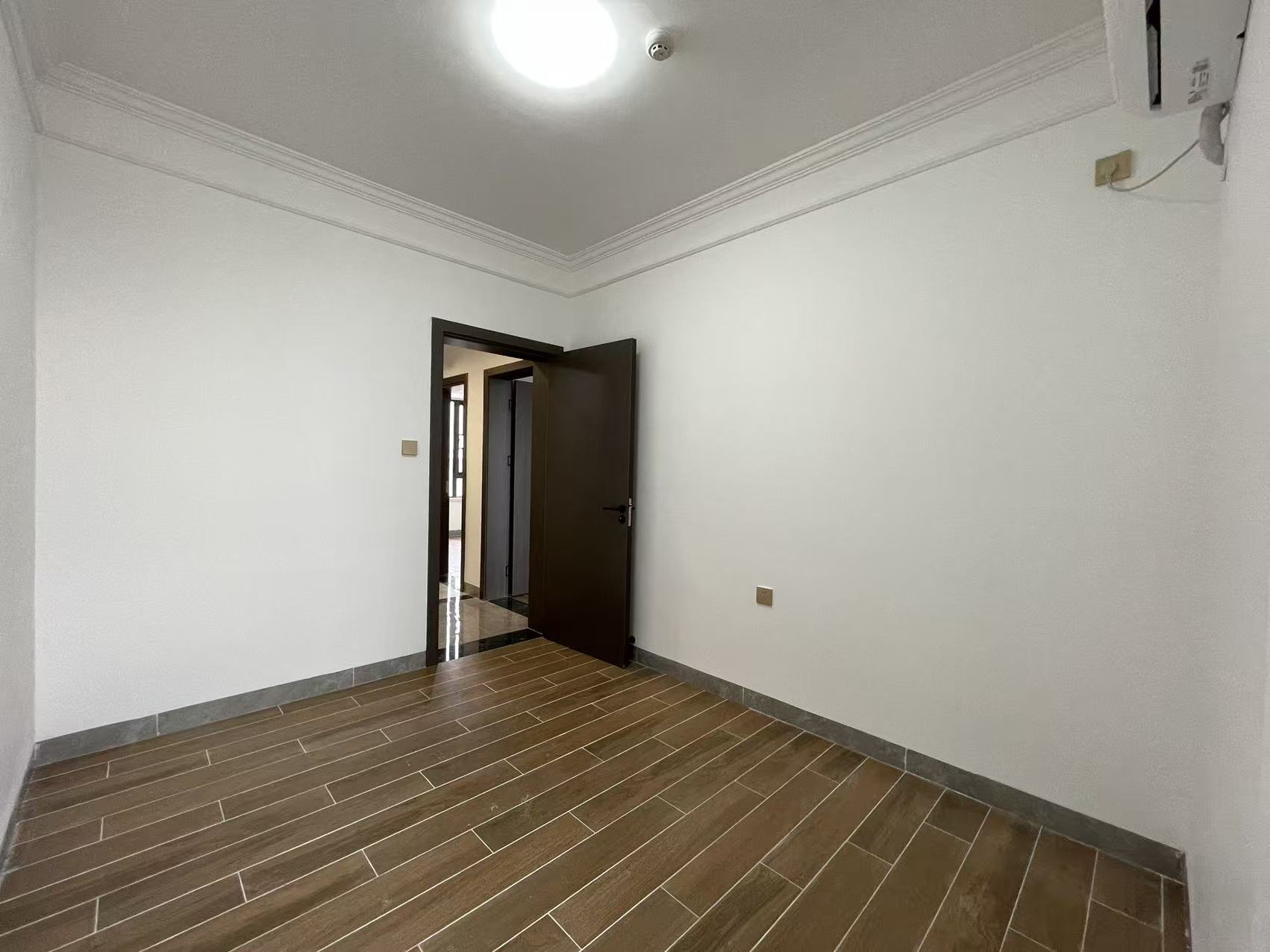 天街华府(海南新天地) 1室0厅0卫 3500.0元/月 天街华府(海南新天地) 1室0厅0卫 3500.0元/月室内图