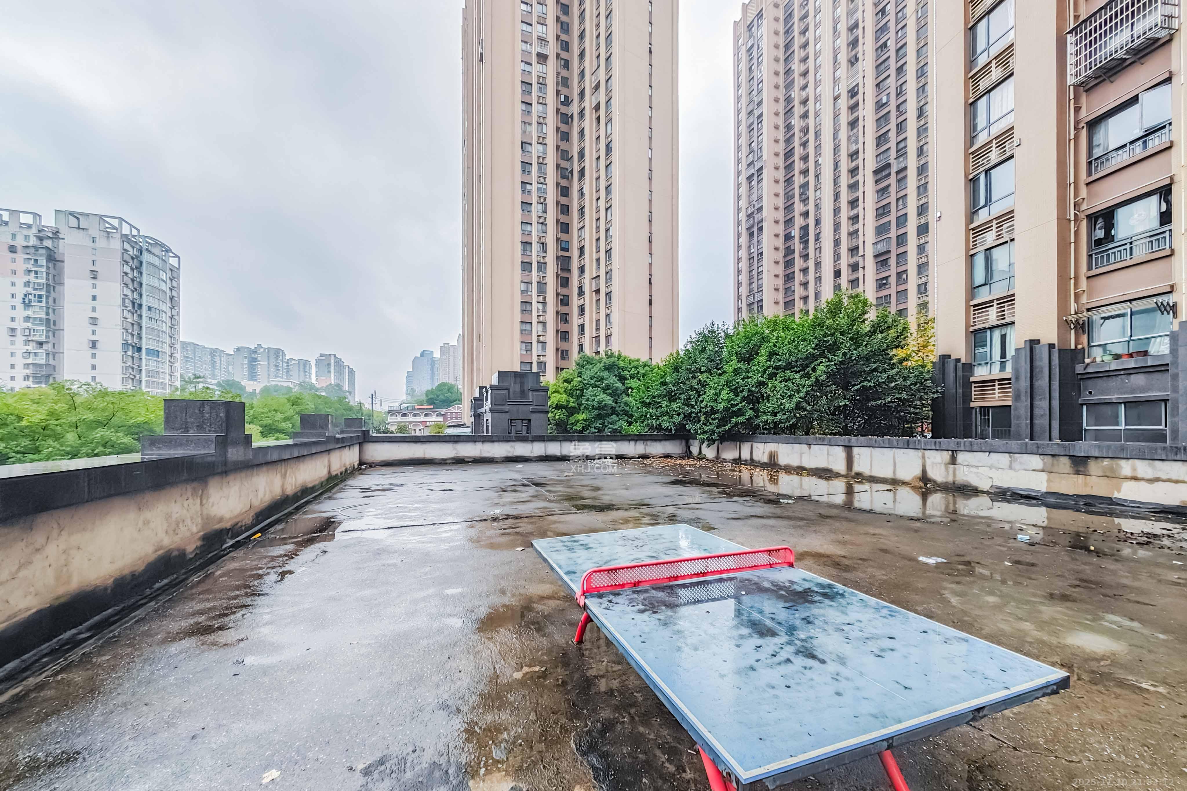 香樟兰亭（朗峰苑）  3室2厅1卫    118.0万其他