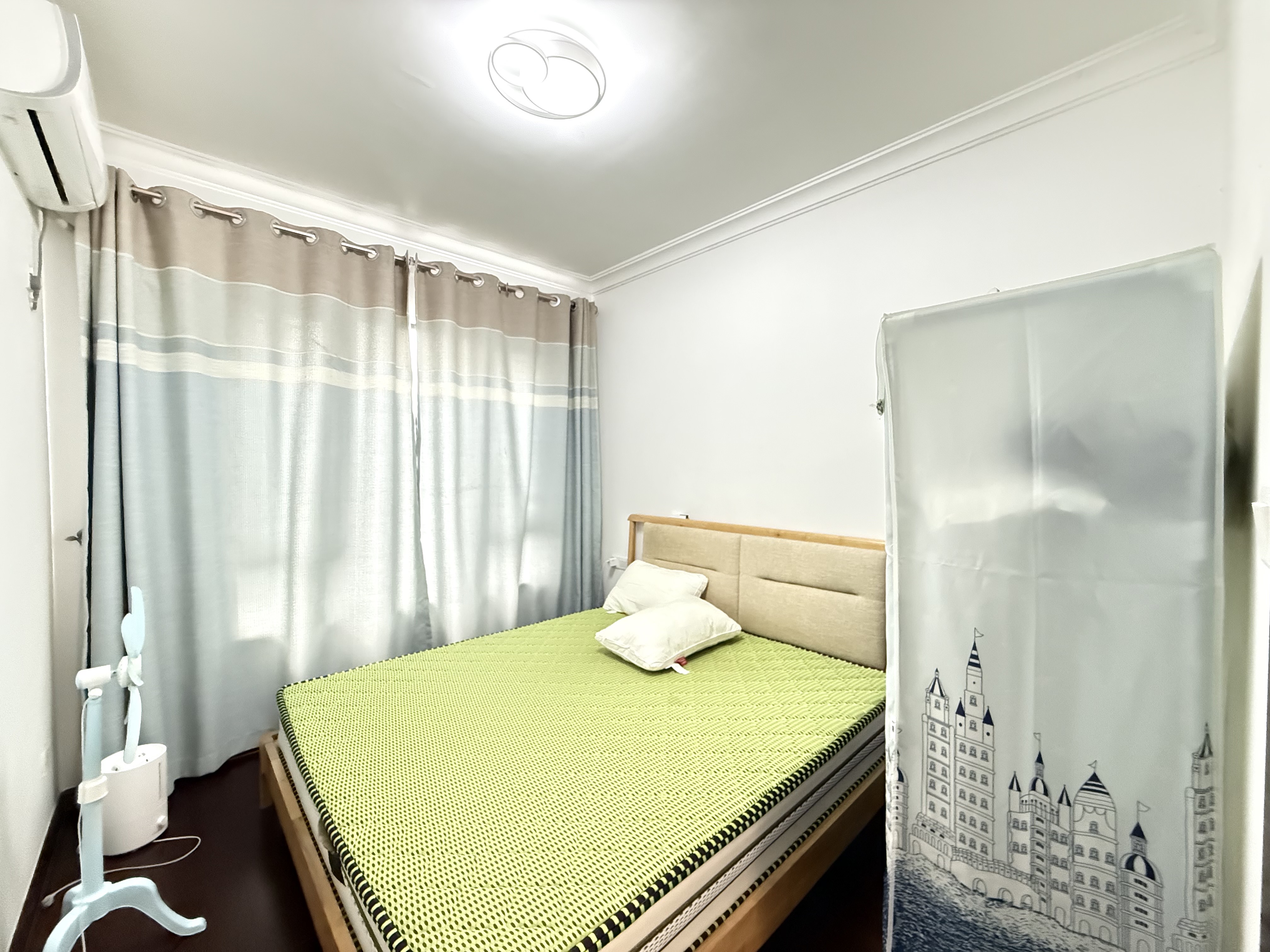 中海锦城 2室2厅1卫 115.0万 中海锦城 2室2厅1卫 115.0万客厅