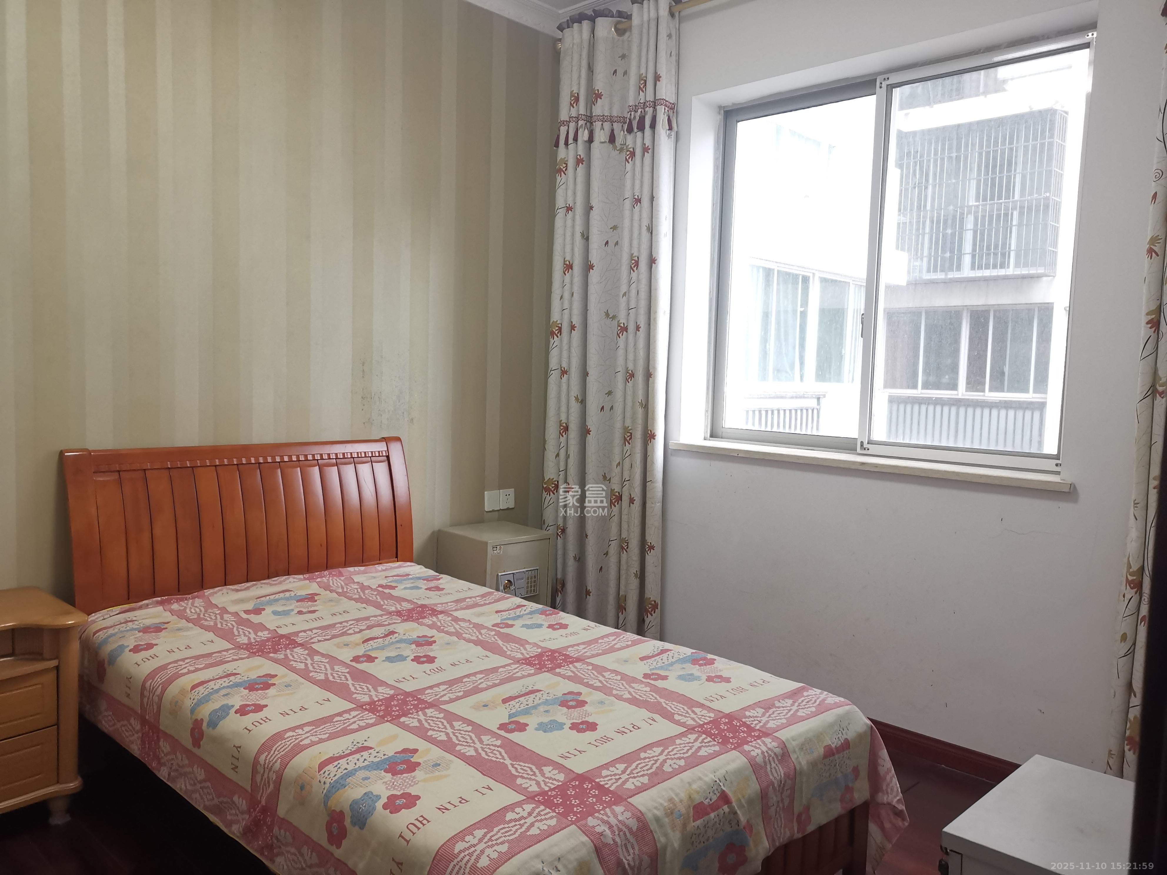 白沙湾嘉园  3室2厅2卫    2600.0元/月室内图