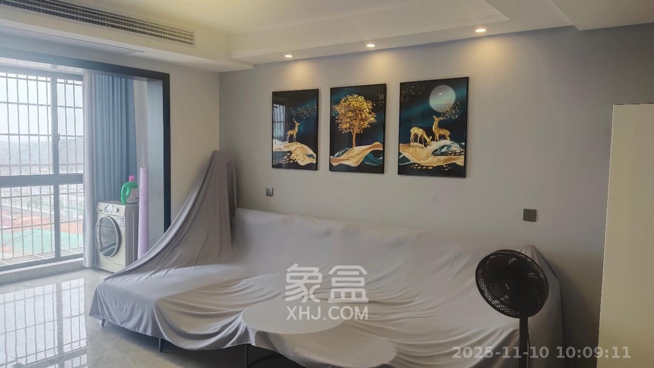 幸福庄园  3室2厅2卫    1800.0元/月