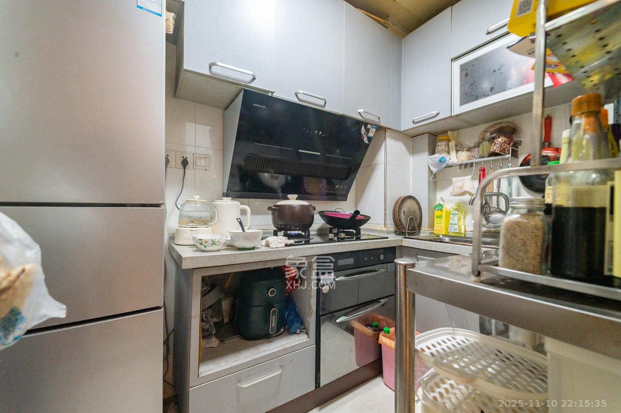 华润凤凰城一期 2室2厅1卫 50.0万 华润凤凰城一期 2室2厅1卫 50.0万厨房