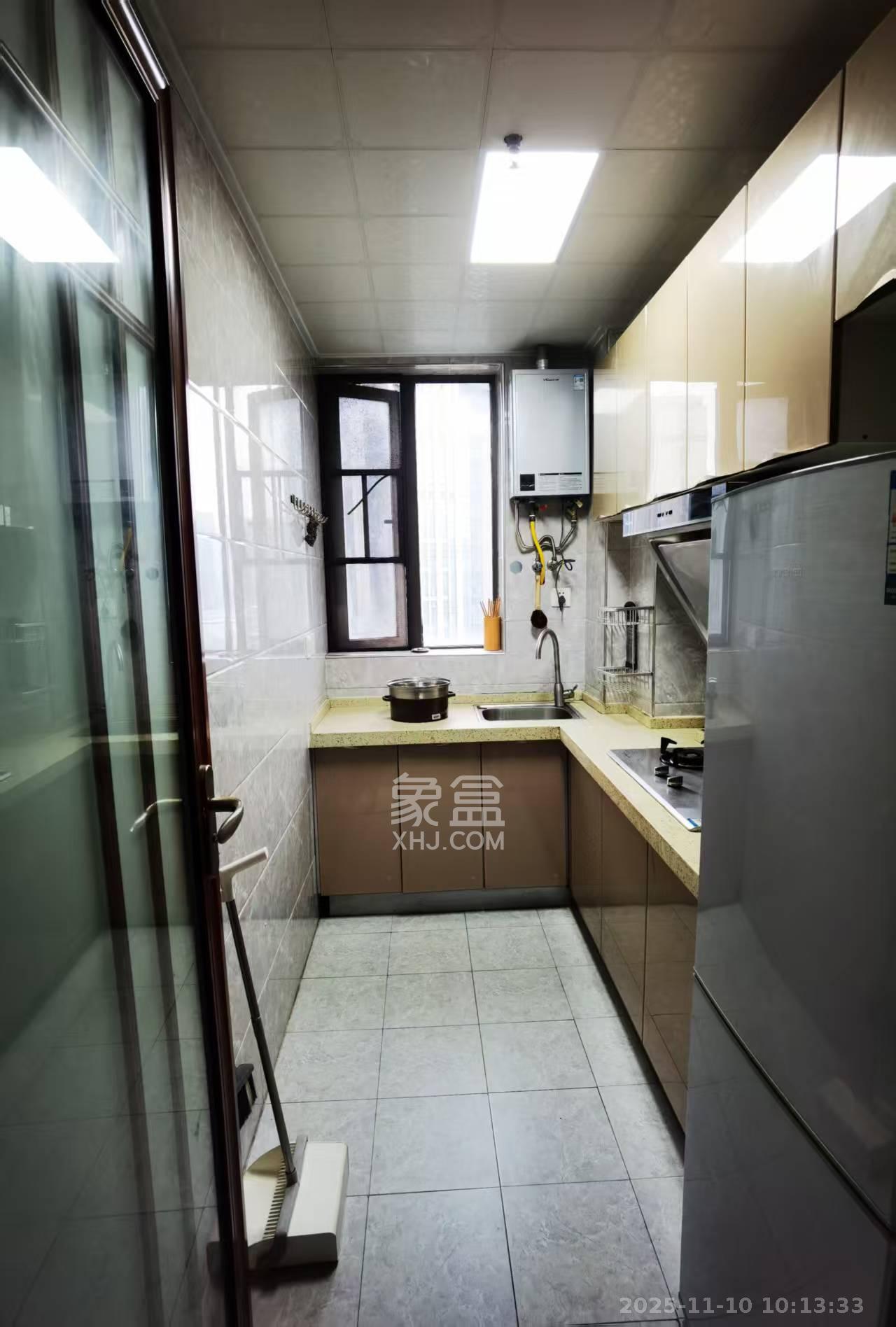 合能洋湖公馆  1室0厅1卫    1800.0元/月室内图