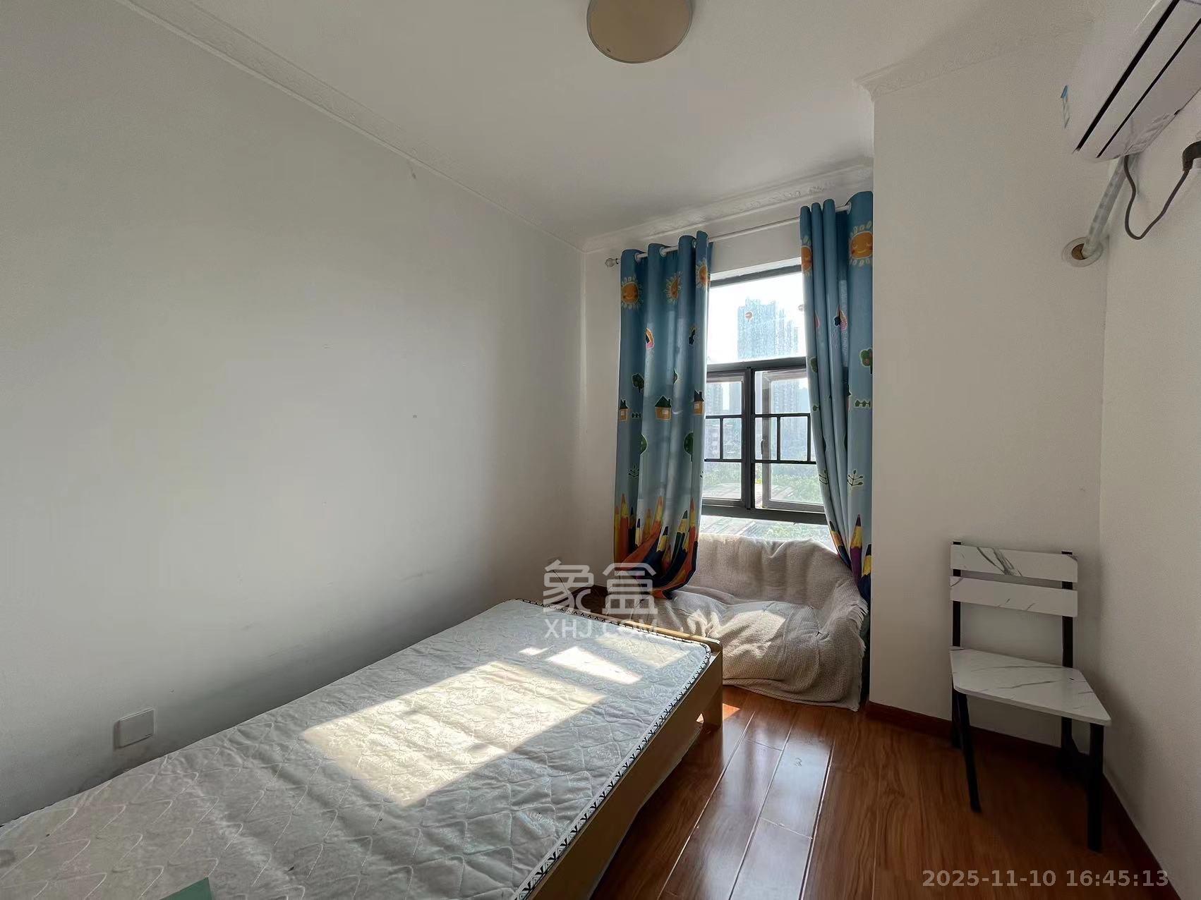 江南华府  3室2厅1卫    2500.0元/月室内图