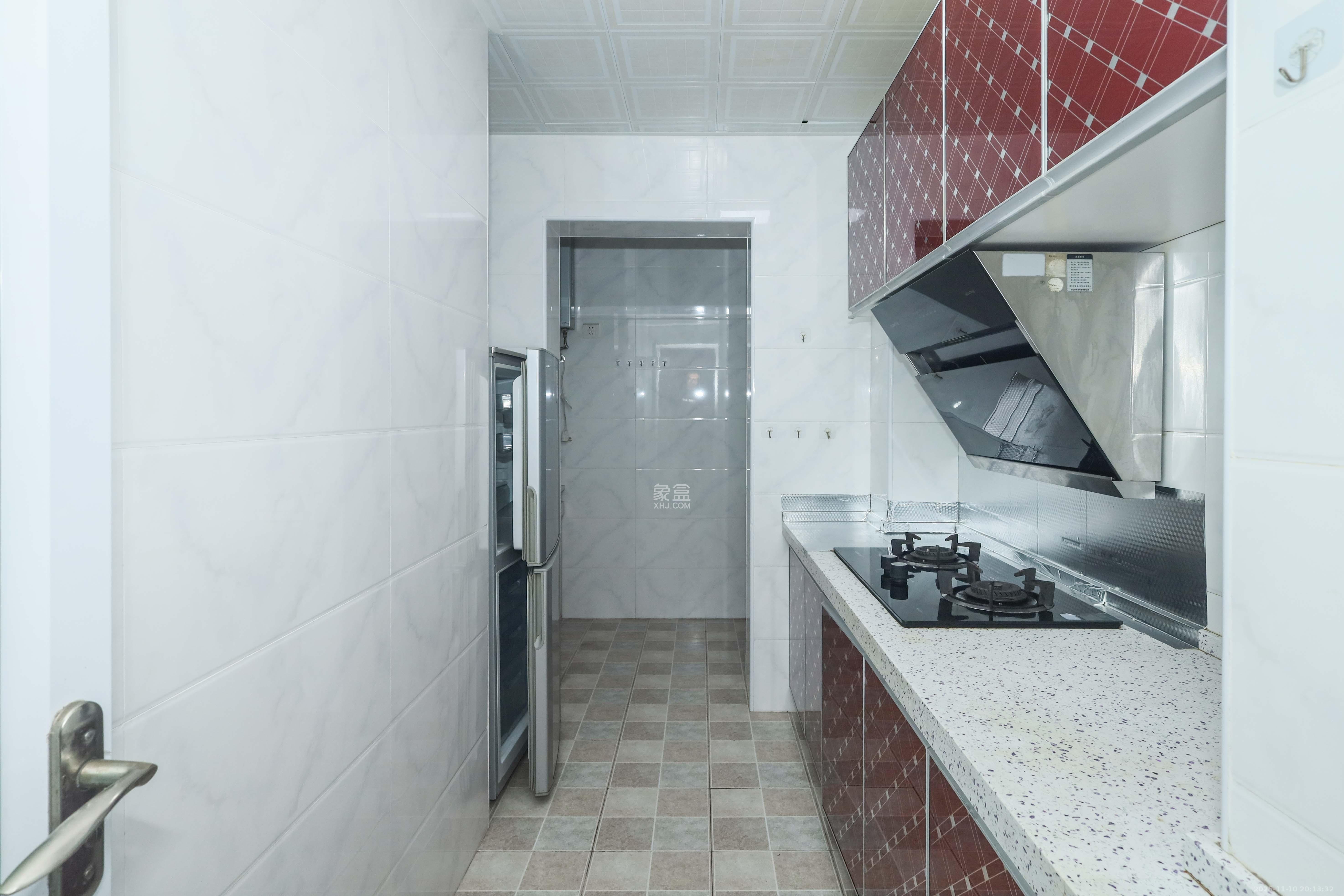 梅溪湖合能璞丽  2室2厅1卫    76.8万厨房