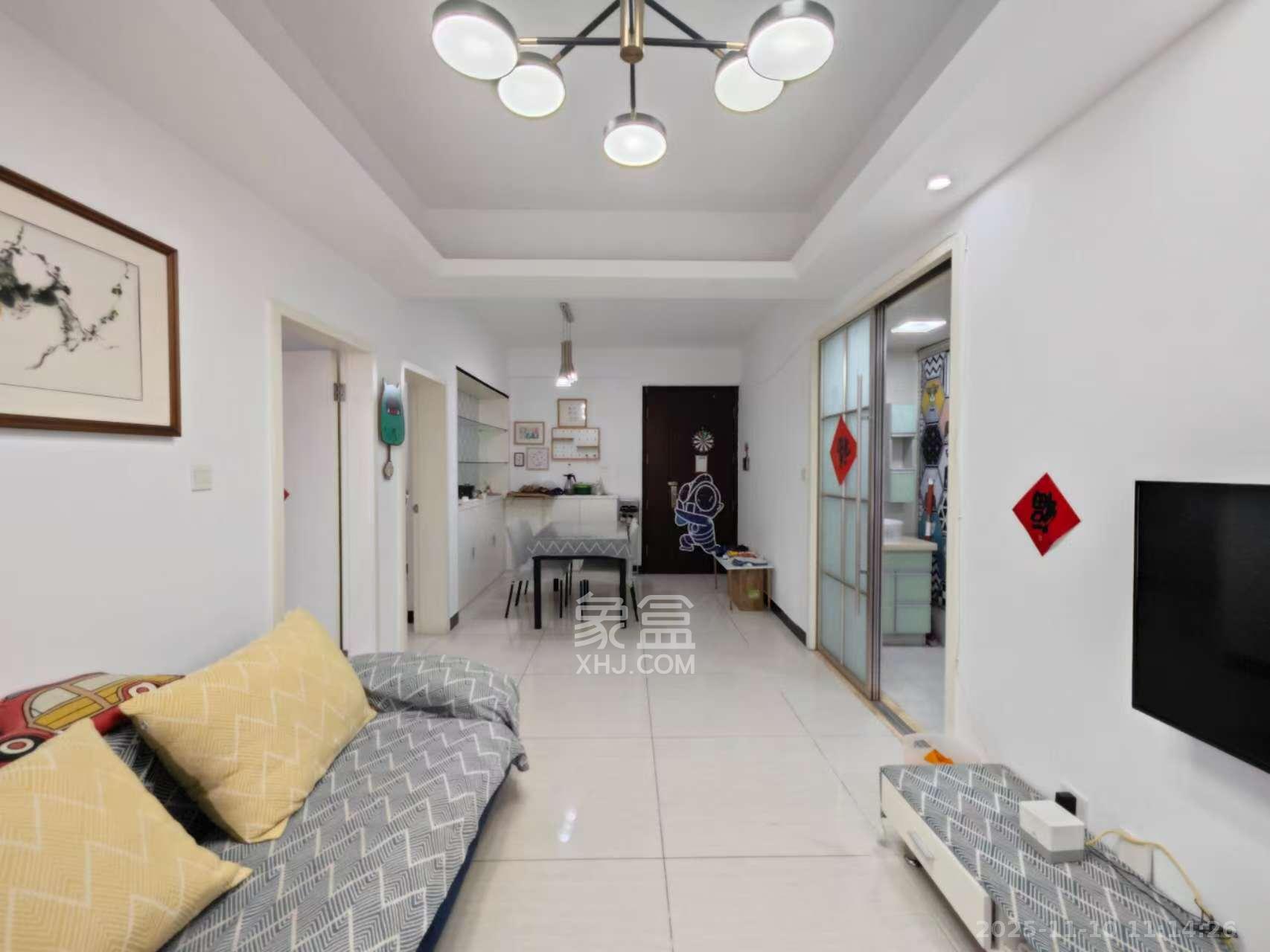 莱茵城  2室2厅1卫    1800.0元/月