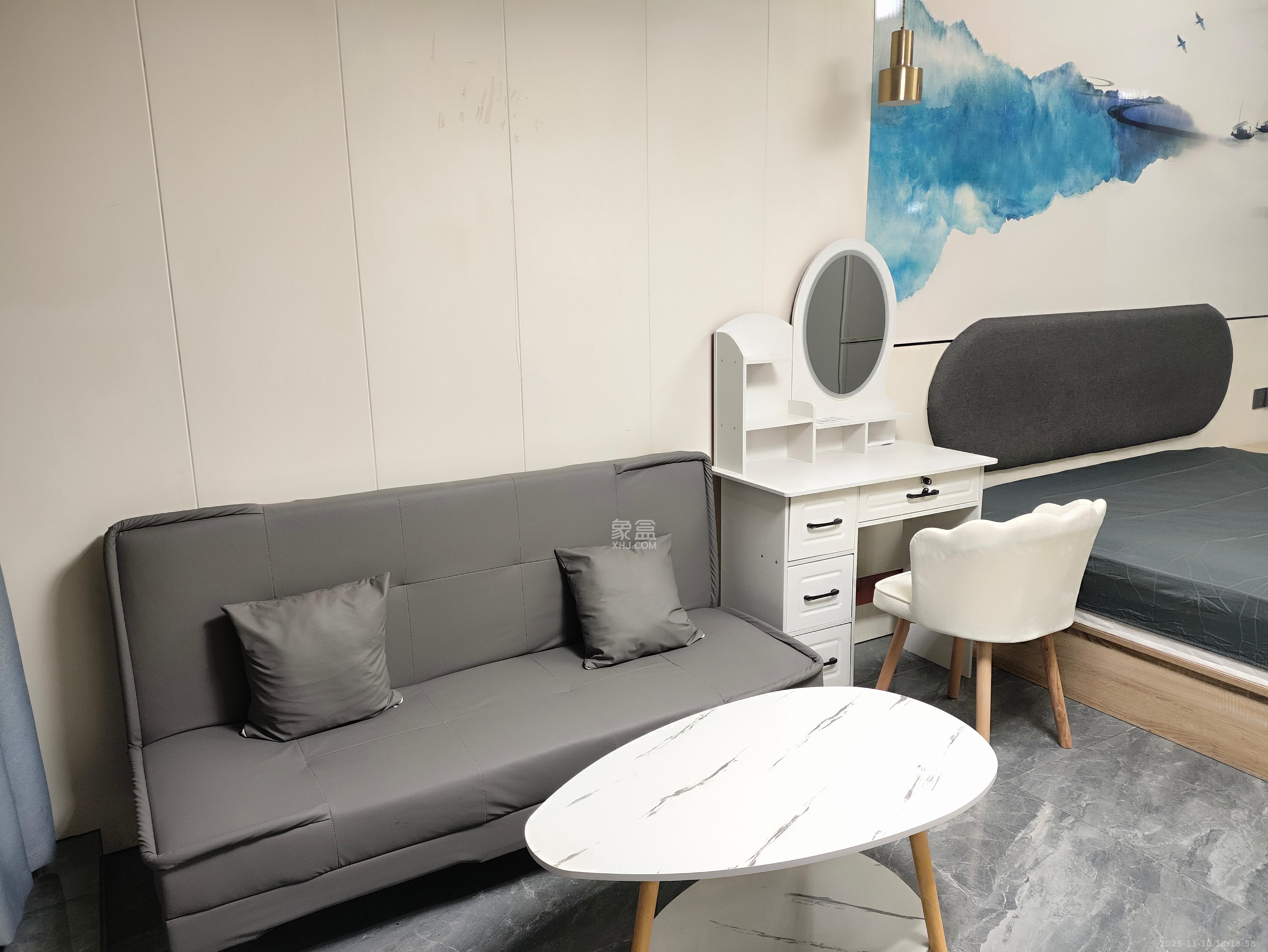 万润时光里  1室0厅0卫    1700.0元/月