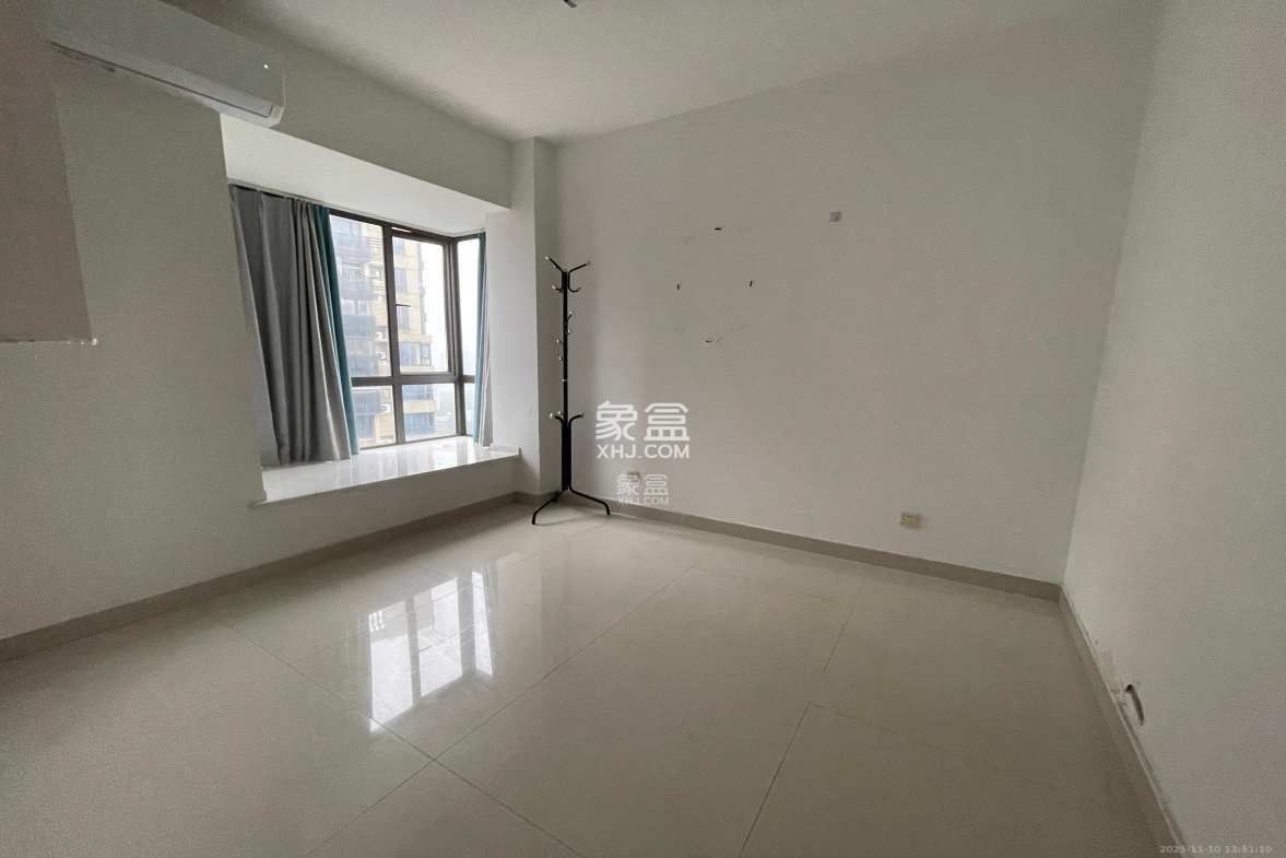 通用时代国际社区 3室1厅1卫 3500.0元/月 通用时代国际社区 3室1厅1卫 3500.0元/月室内图