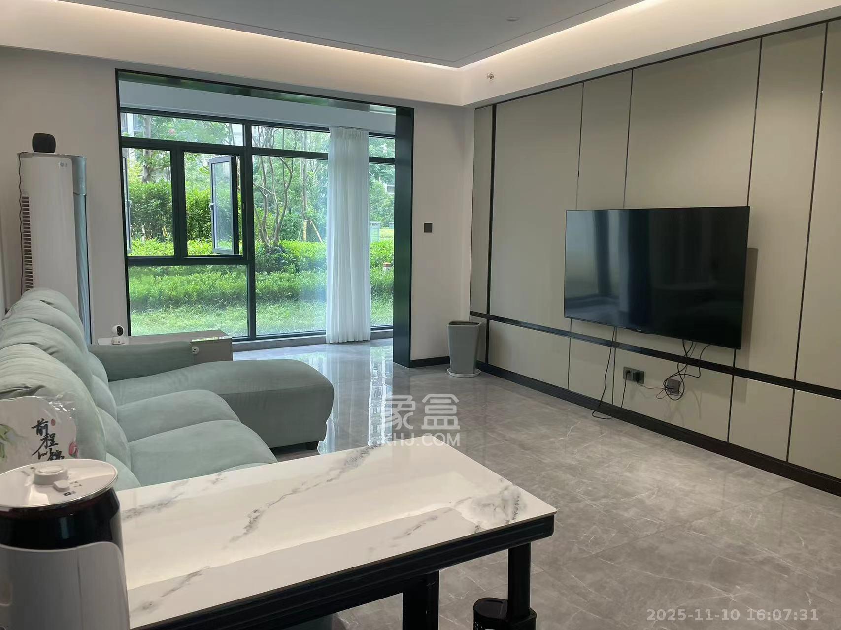 卓越中寰  4室2厅2卫    5200.0元/月室内图