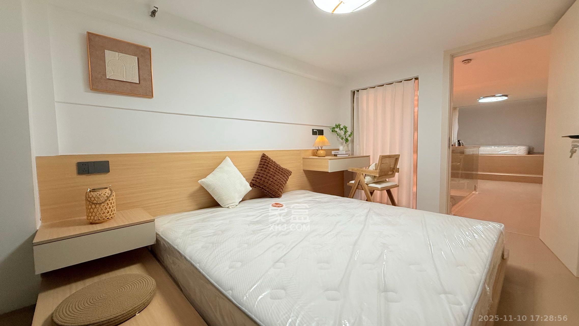 复地滨江金融中心  2室1厅1卫    3280.0元/月室内图