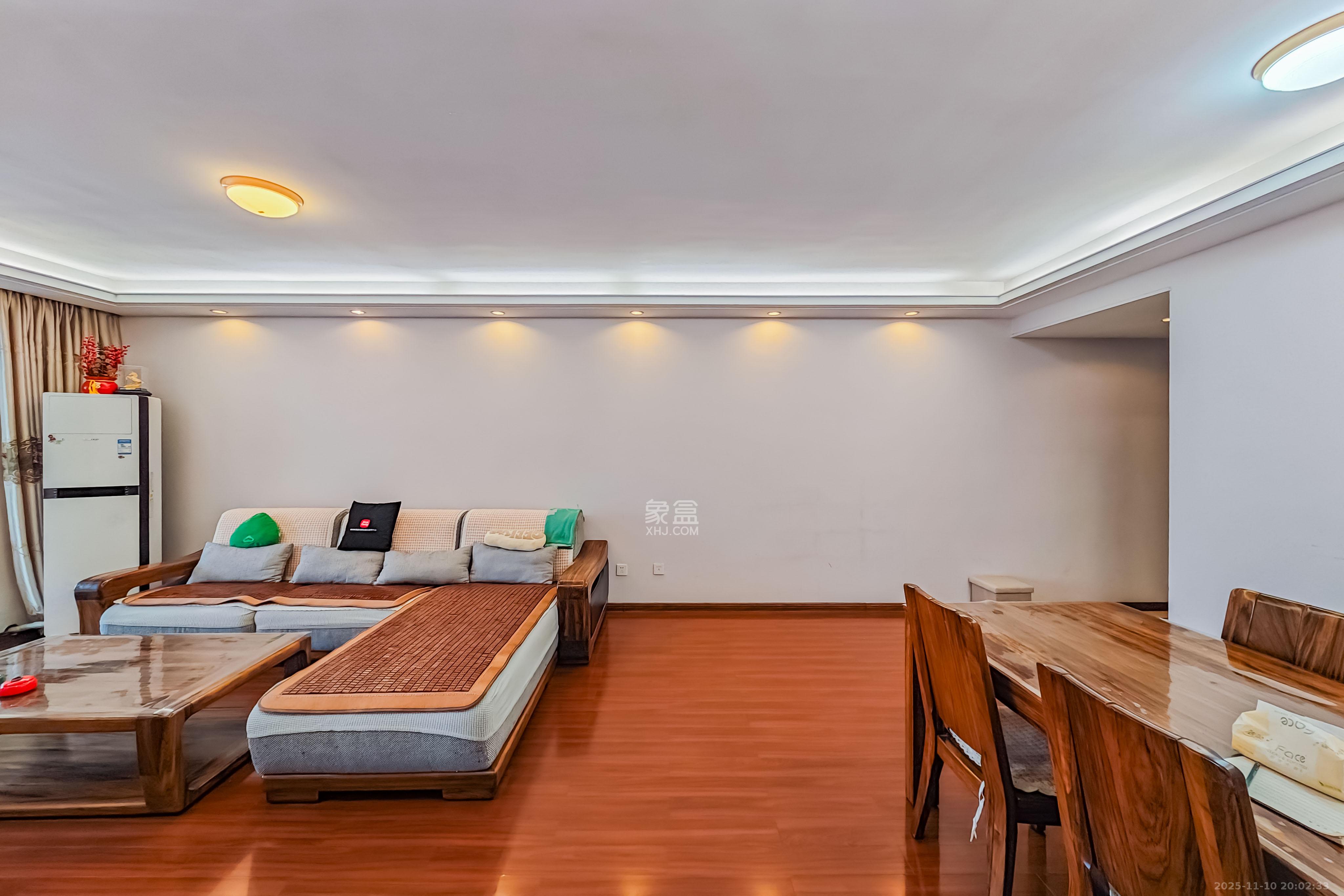 万科金域华府一期 3室2厅1卫 98.0万 万科金域华府一期 3室2厅1卫 98.0万其他