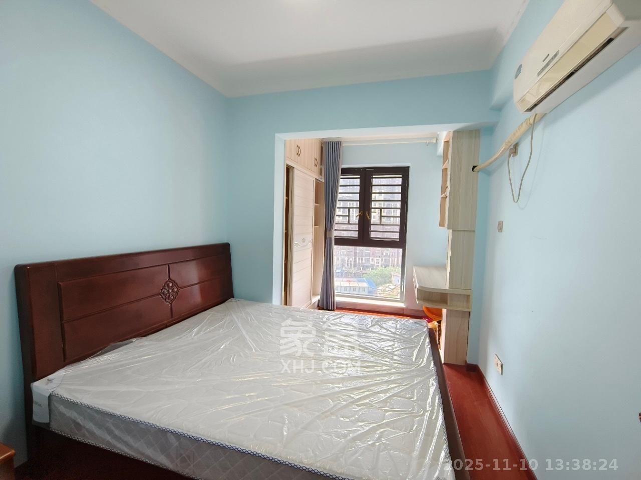 乾源国际  3室2厅2卫    2000.0元/月室内图