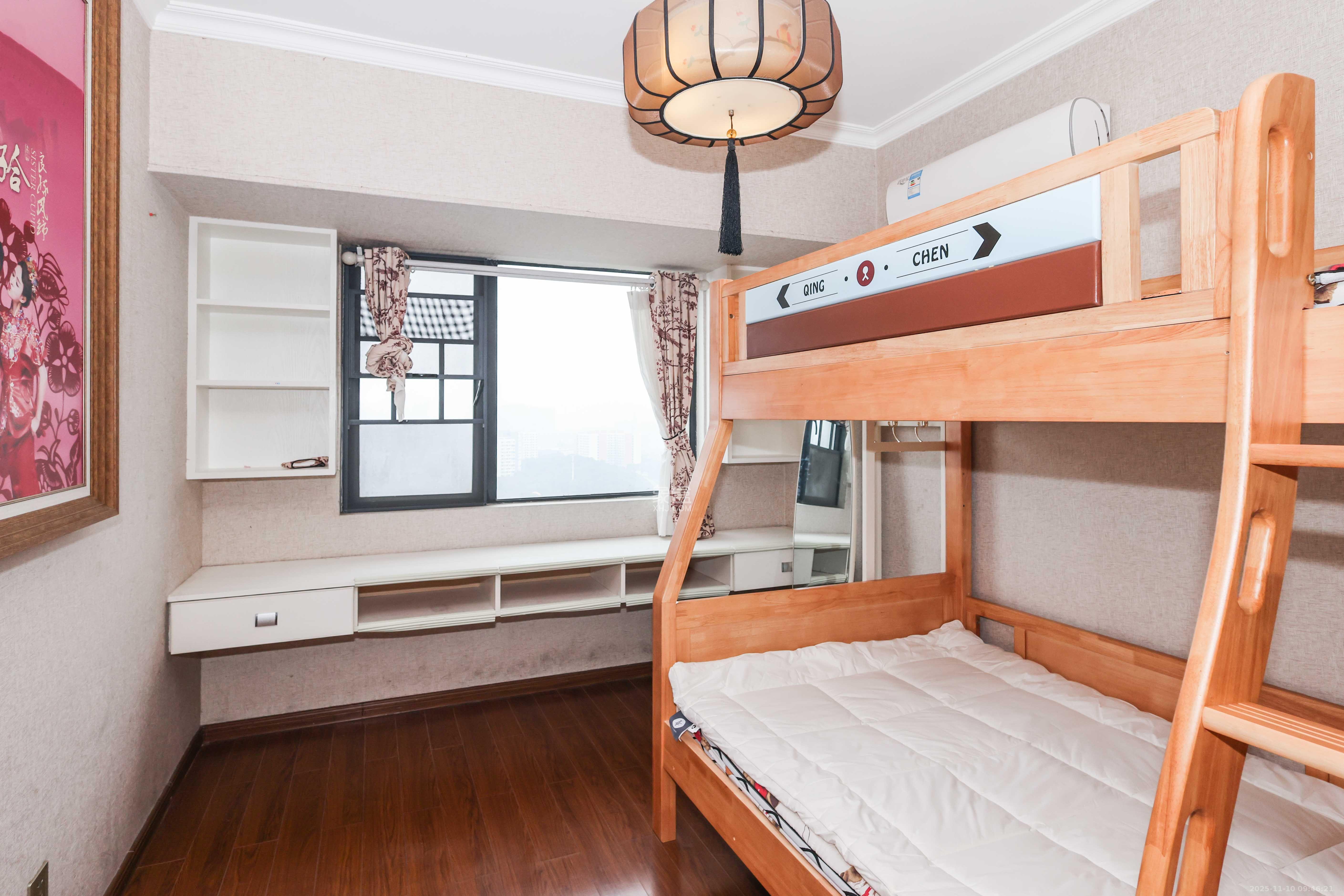 万科城市花园  3室2厅2卫    2600.0元/月室内图