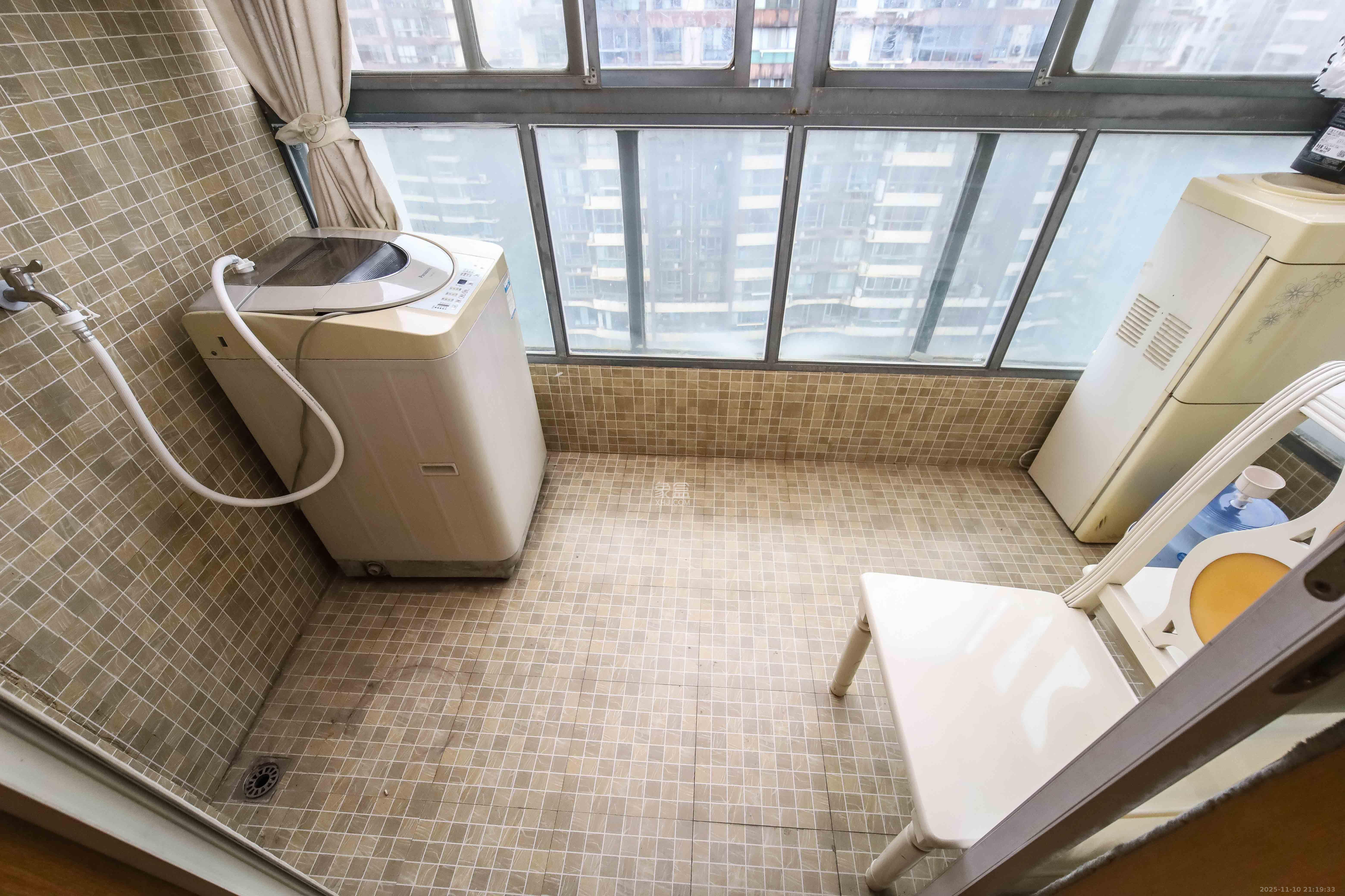 西子花苑 3室2厅2卫 113.0万 西子花苑 3室2厅2卫 113.0万阳台