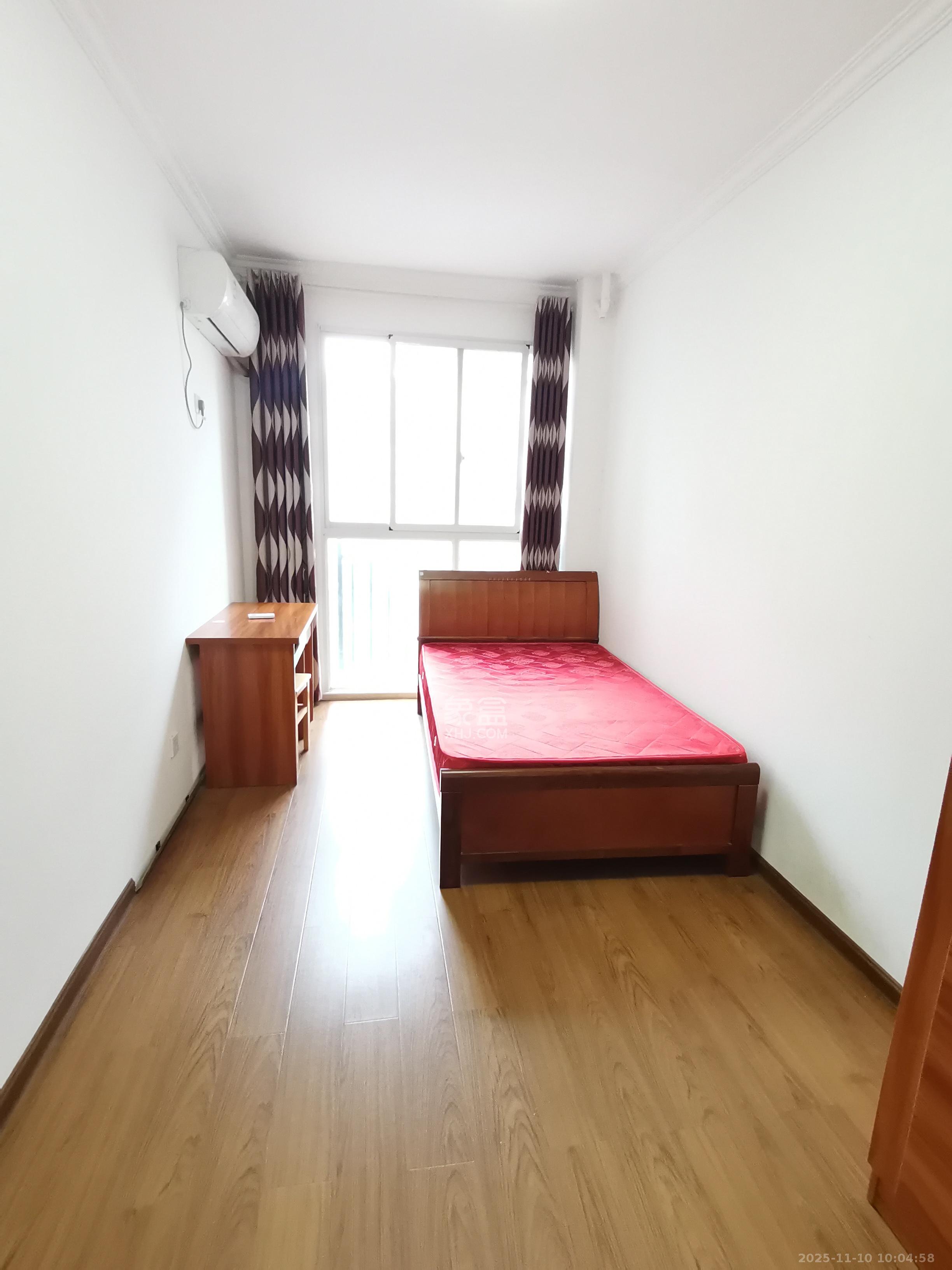 中房F联邦  4室2厅2卫    3000.0元/月室内图