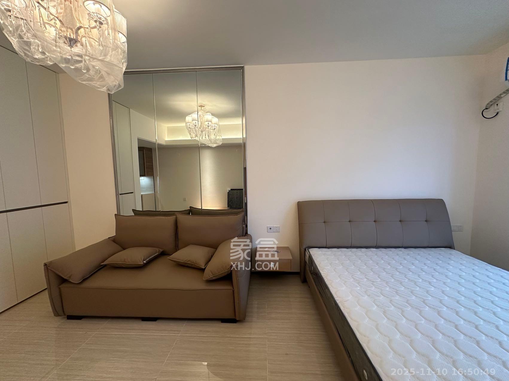 恒大金融广场 1室0厅0卫 1700.0元/月 恒大金融广场 1室0厅0卫 1700.0元/月室内图