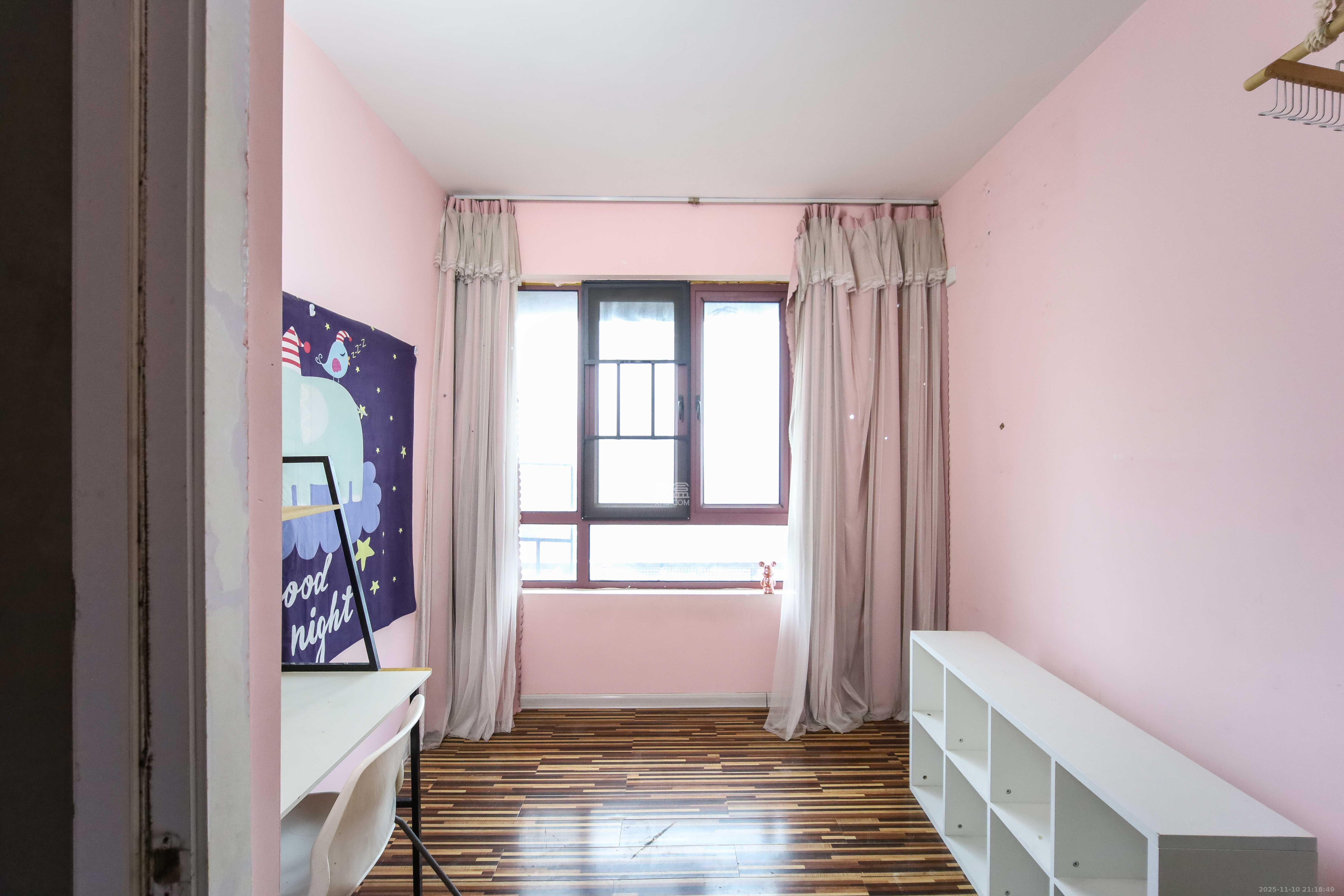 中惠锦堂  3室2厅1卫    100.0万卧室