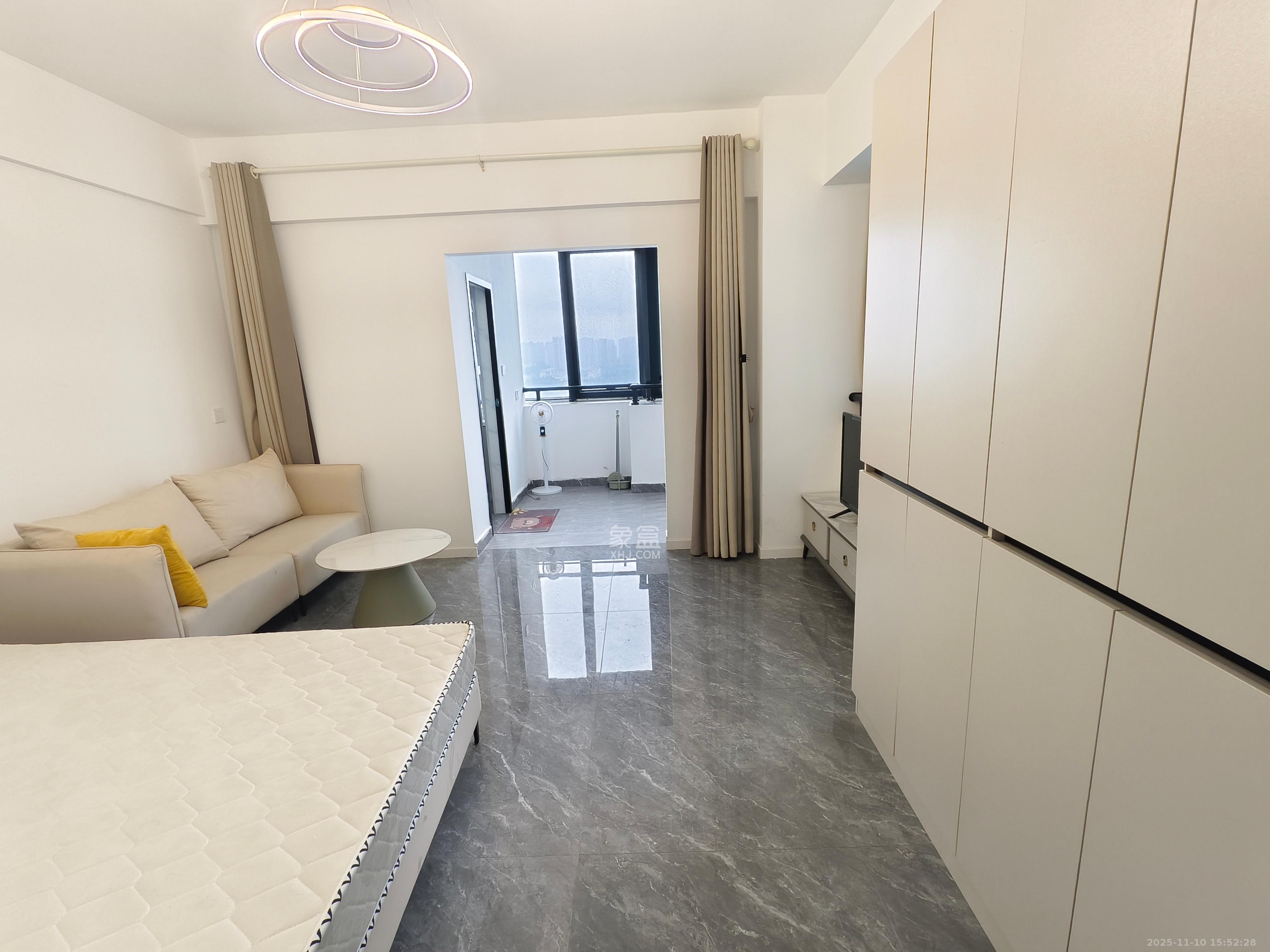 未来漫城  1室1厅0卫    1500.0元/月