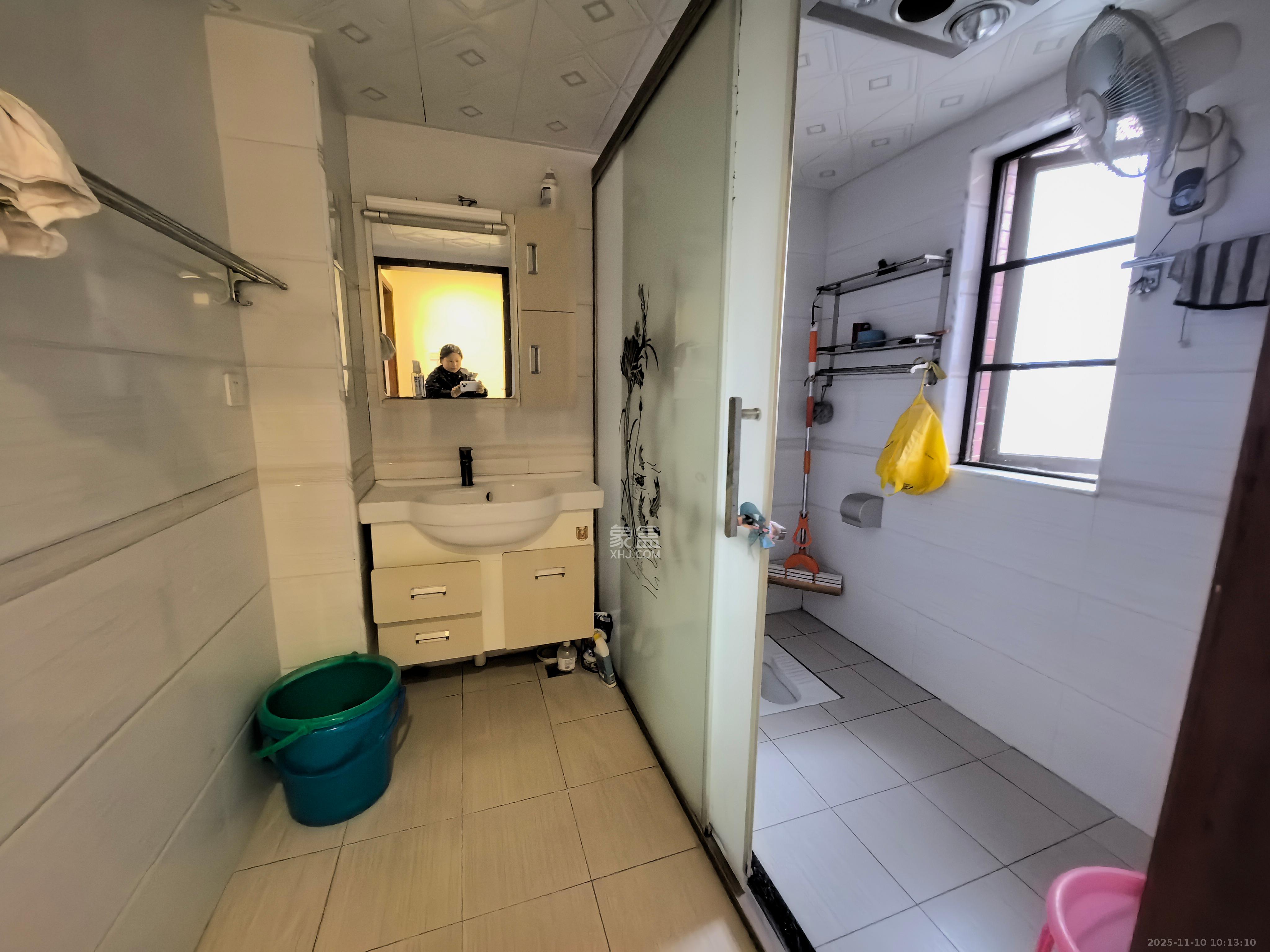 新城国际花都  3室2厅1卫    1800.0元/月室内图