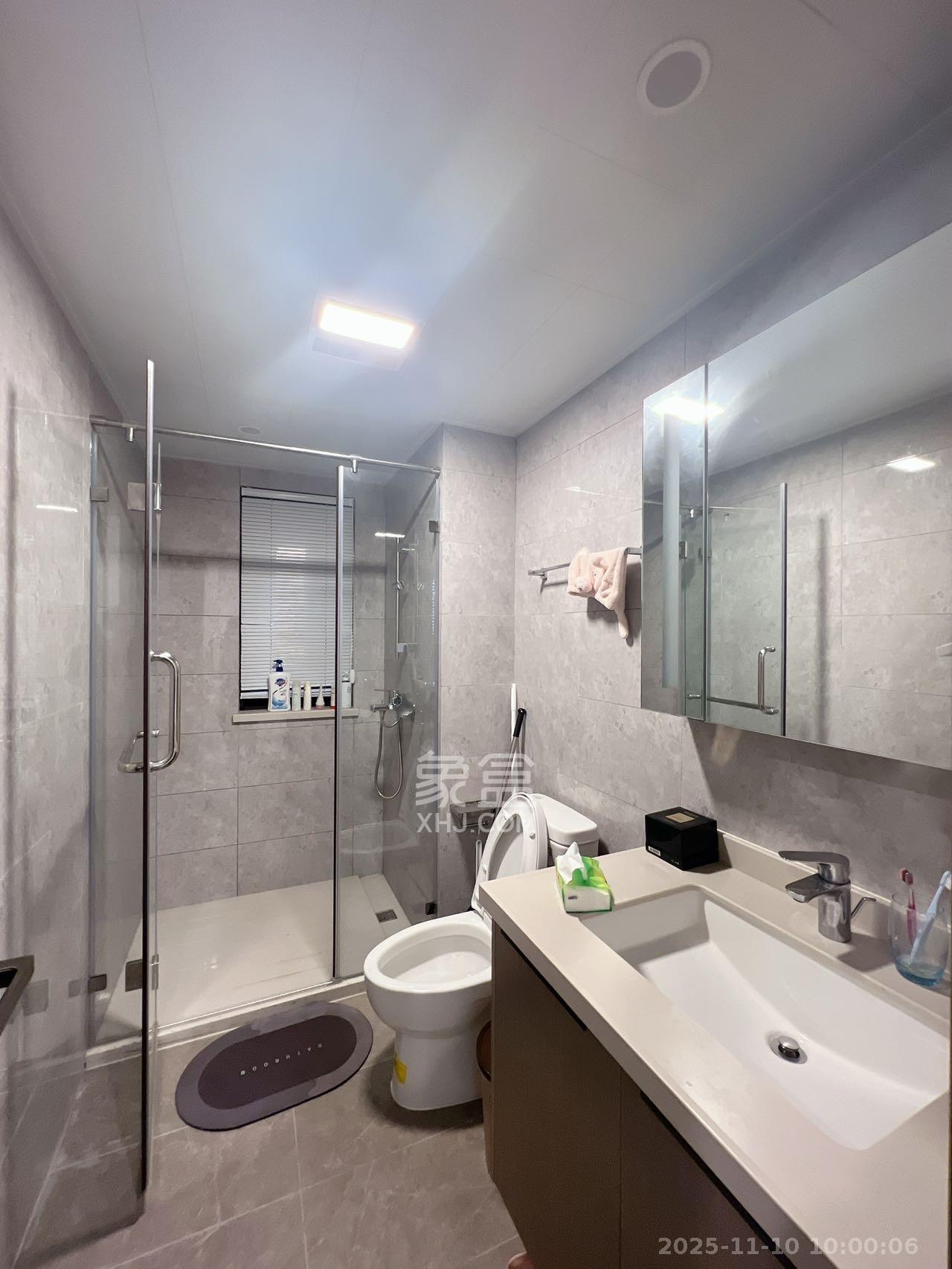 龙湖铂金中心（龙湖春江郦城）  3室2厅2卫    4800.0元/月室内图