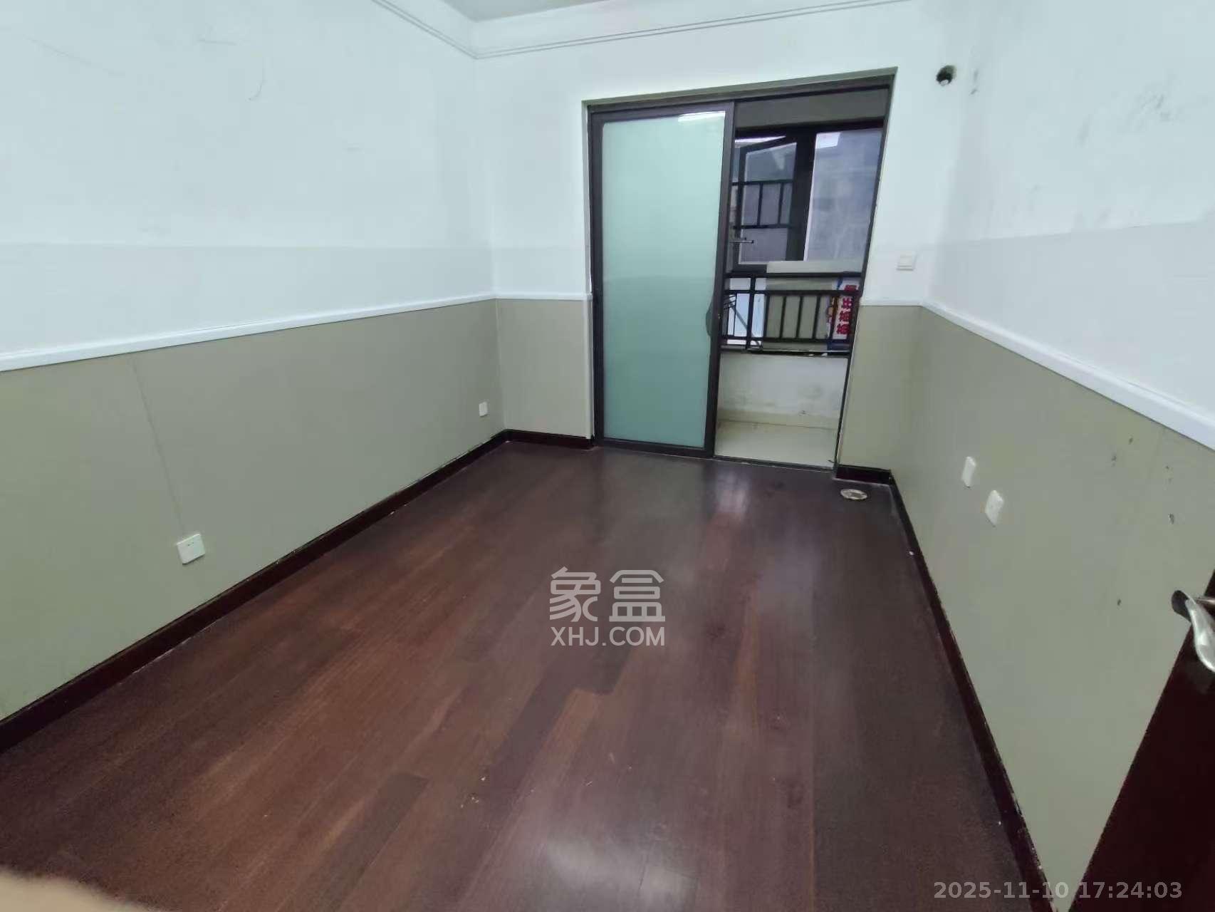 中海国际三期  3室2厅2卫    2600.0元/月室内图