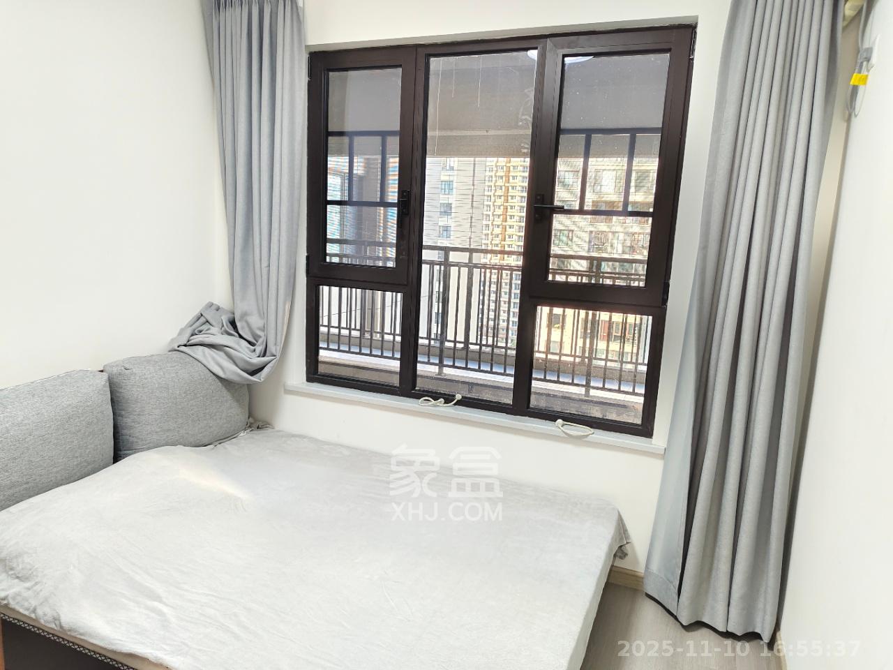 城发恒伟星雅韵(恒伟星辉苑) 4室2厅2卫 3200.0元/月 城发恒伟星雅韵(恒伟星辉苑) 4室2厅2卫 3200.0元/月室内图