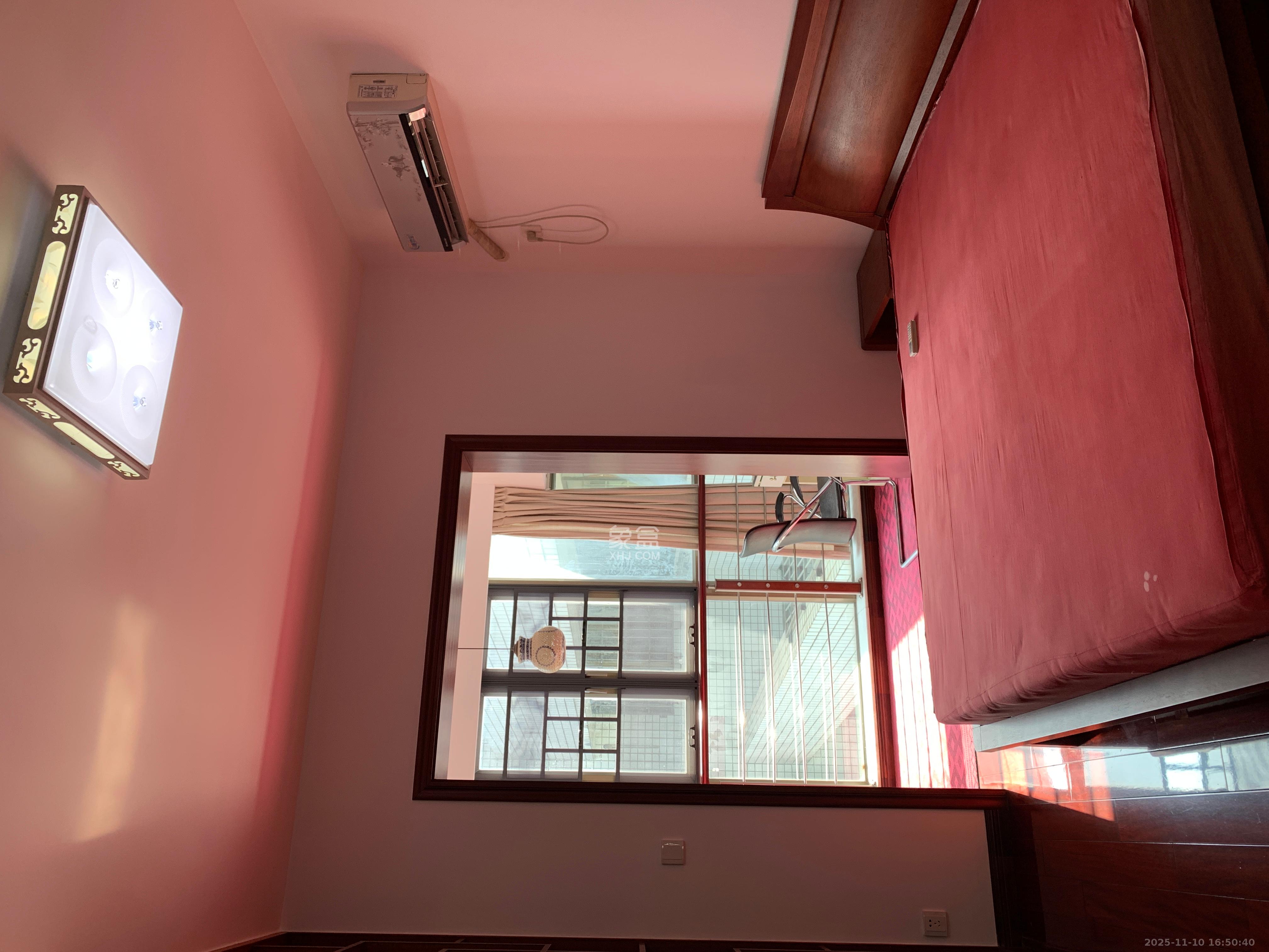 桐荫里社区  5室2厅2卫    6500.0元/月室内图