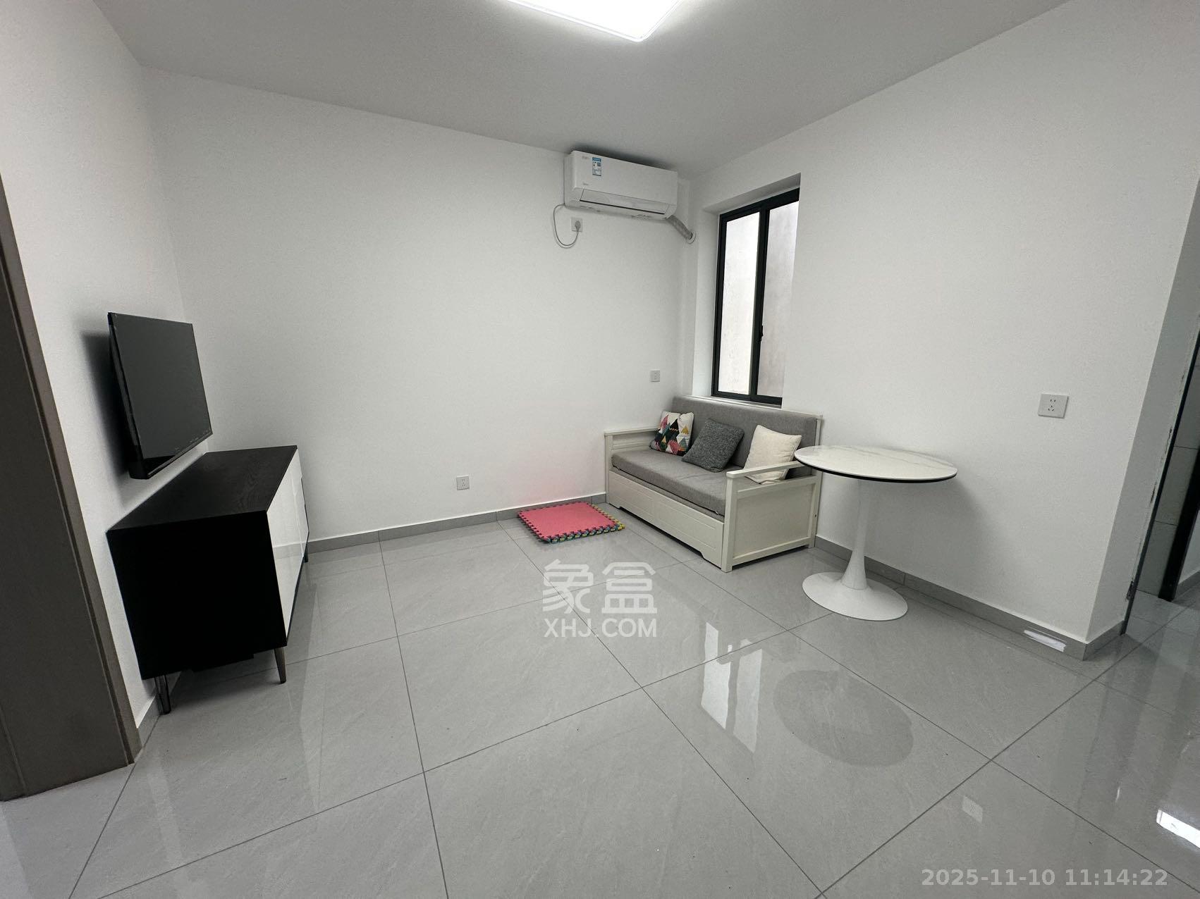 老鸦冲小区  2室1厅1卫    1800.0元/月