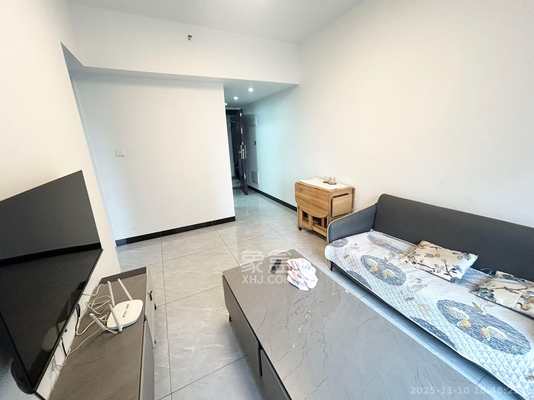 长房明宸府  2室1厅1卫    1600.0元/月室内图