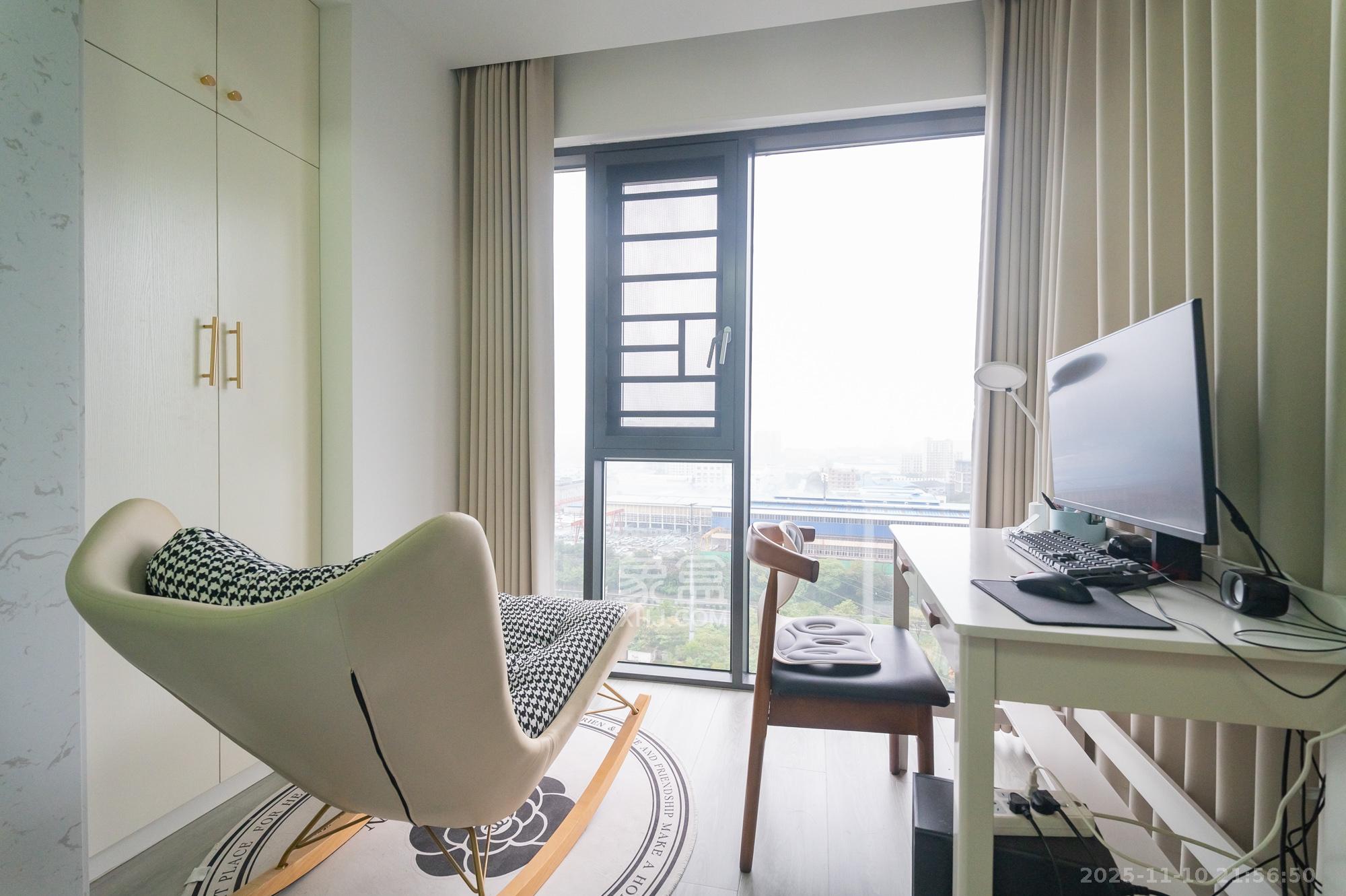 金辉优步星樾  3室2厅2卫    75.0万阳台