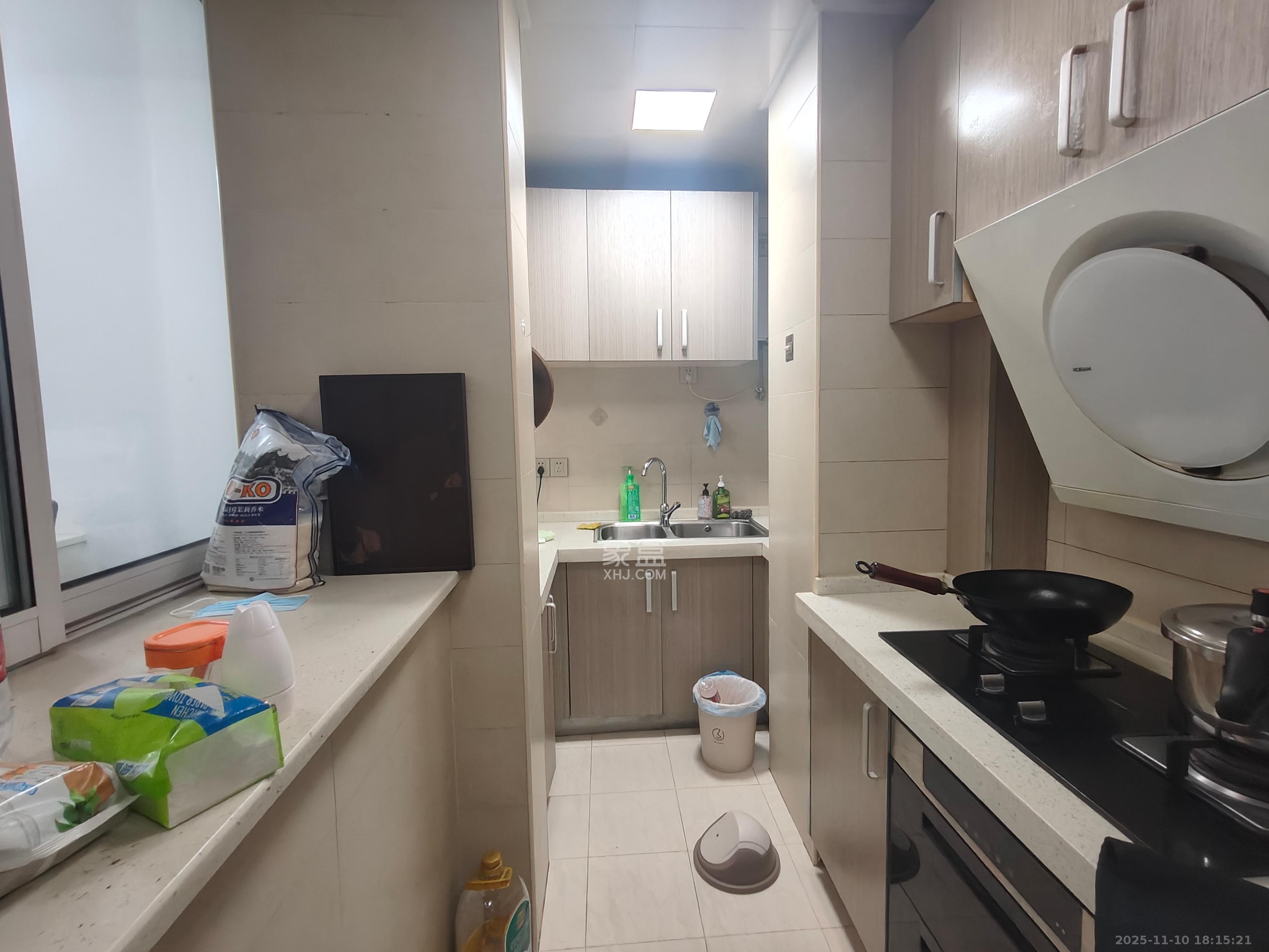 阳光锦城 2室2厅1卫 2500.0元/月 阳光锦城 2室2厅1卫 2500.0元/月室内图