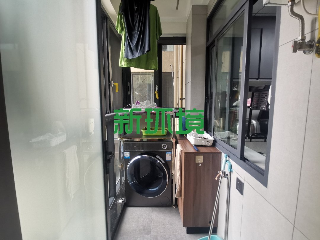 昊天珑璟湾 3室2厅2卫 1800.0元/月 昊天珑璟湾 3室2厅2卫 1800.0元/月室内图