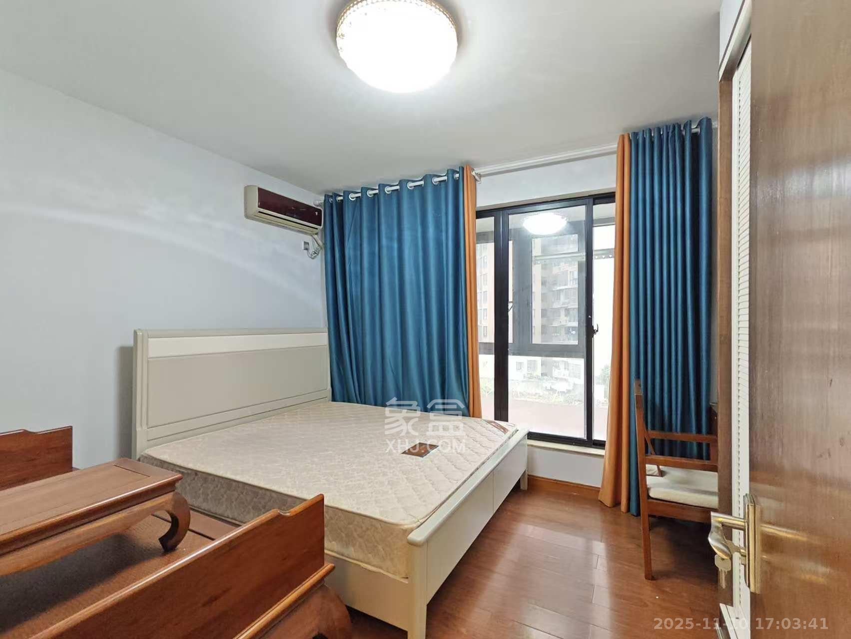 长大卧琥  3室2厅2卫    3200.0元/月室内图