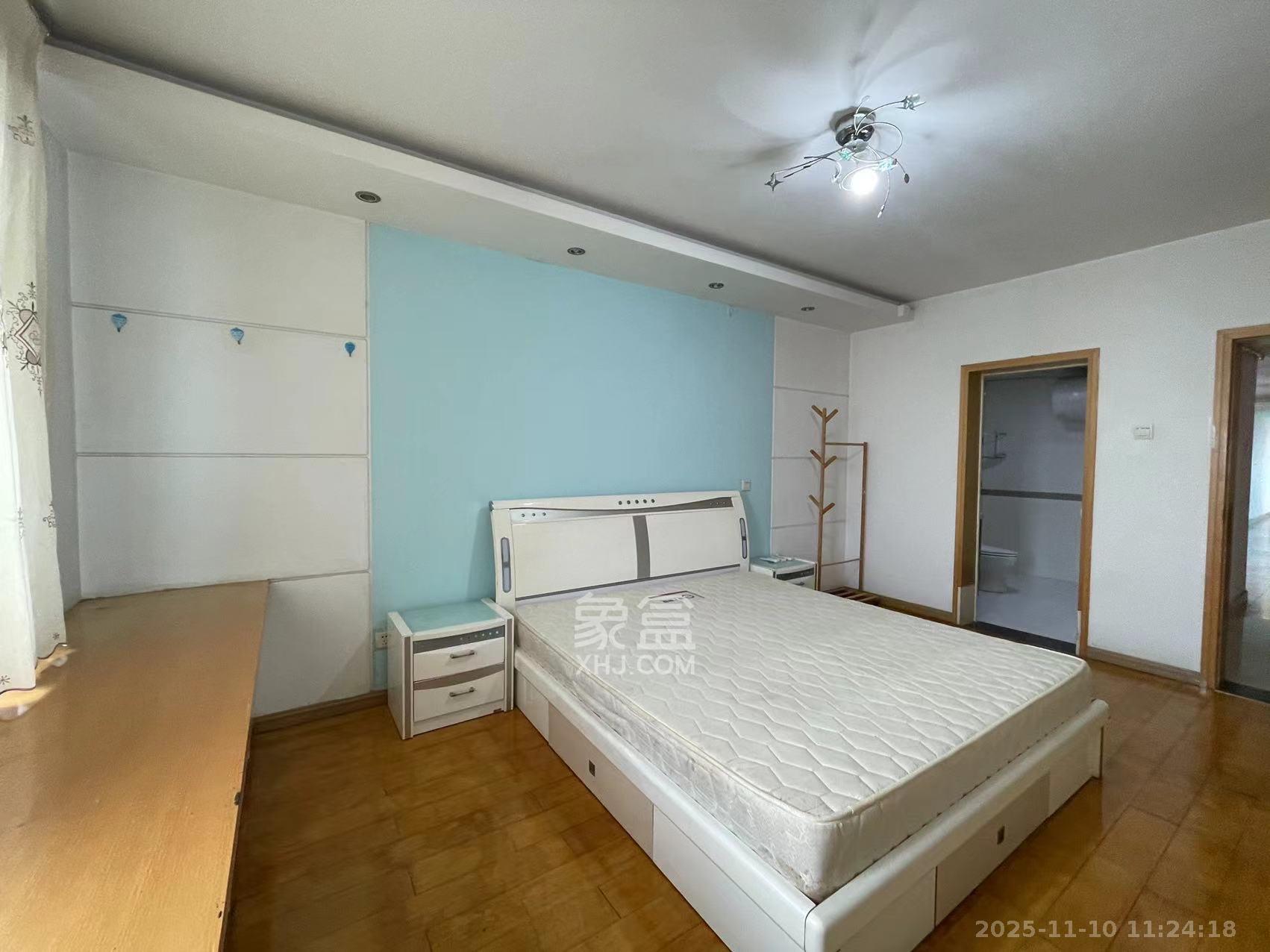 稻田园公寓 4室2厅1卫 4500.0元/月 稻田园公寓 4室2厅1卫 4500.0元/月室内图