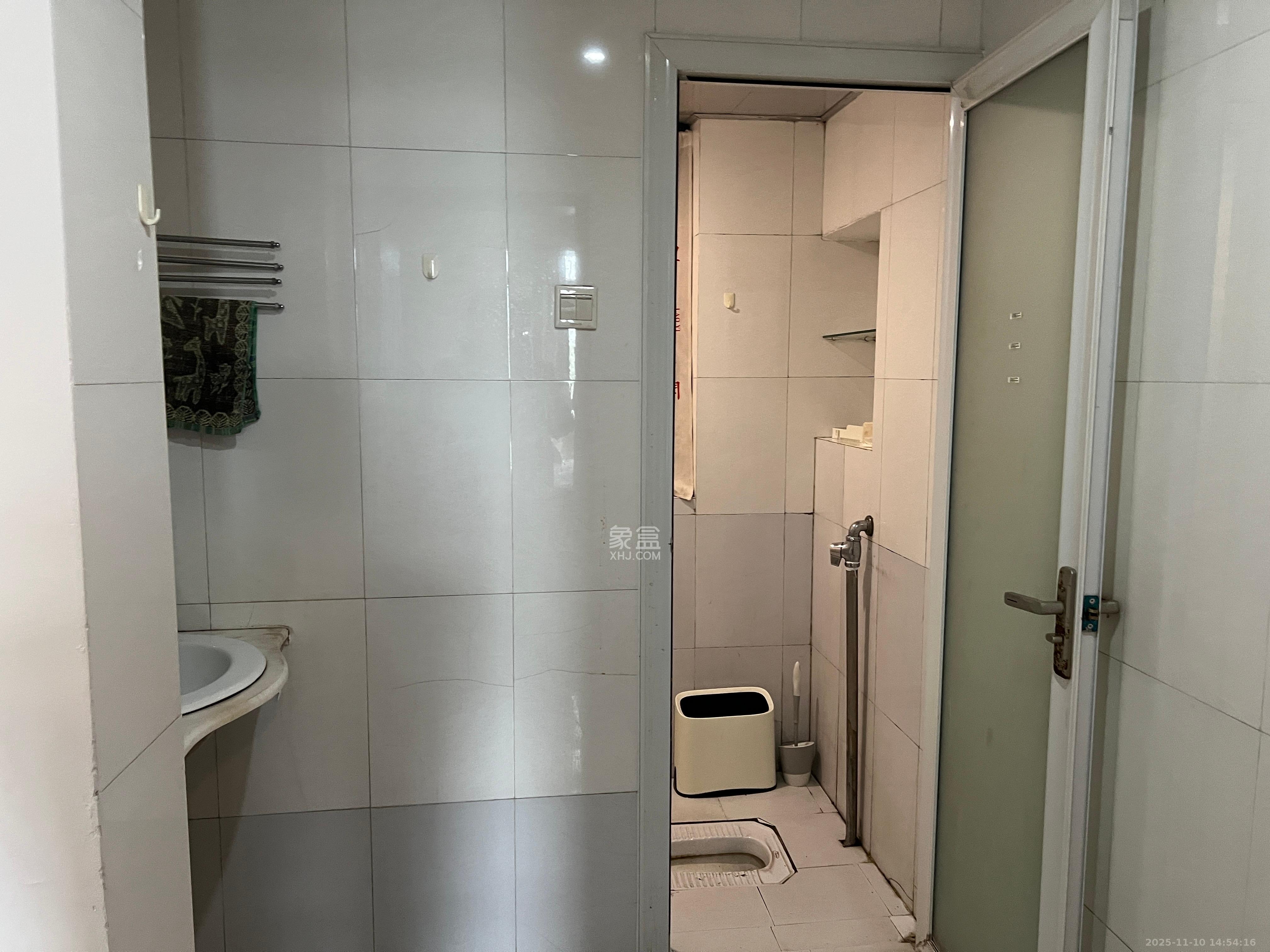 华韵城市风情  2室1厅1卫    3000.0元/月室内图