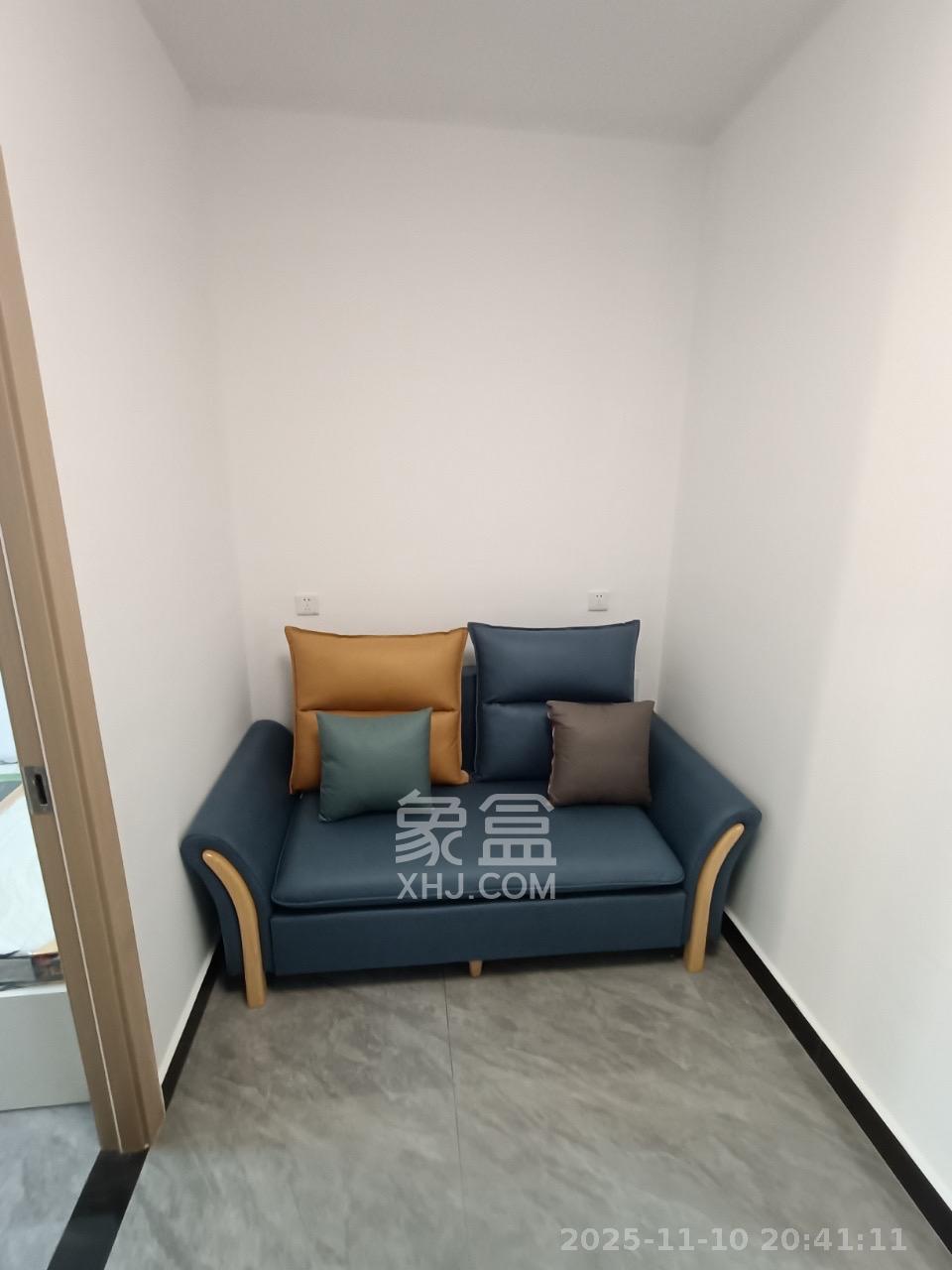 金地铂悦  2室1厅1卫    1400.0元/月室内图