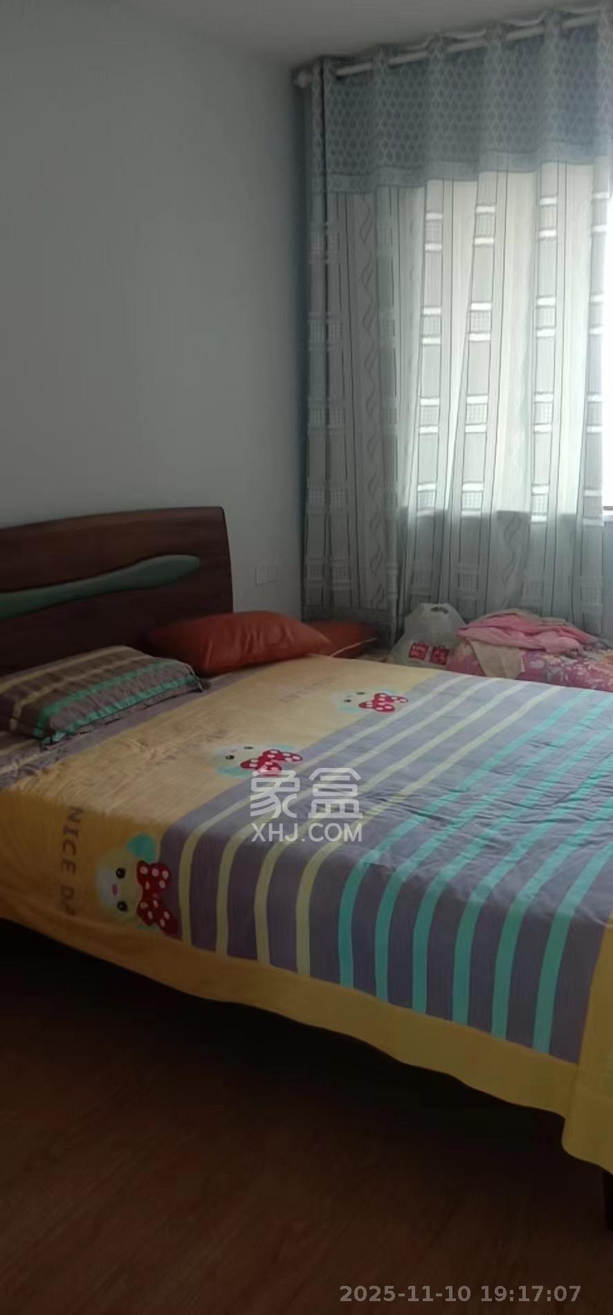 广悦星苑润园  3室2厅2卫    2400.0元/月